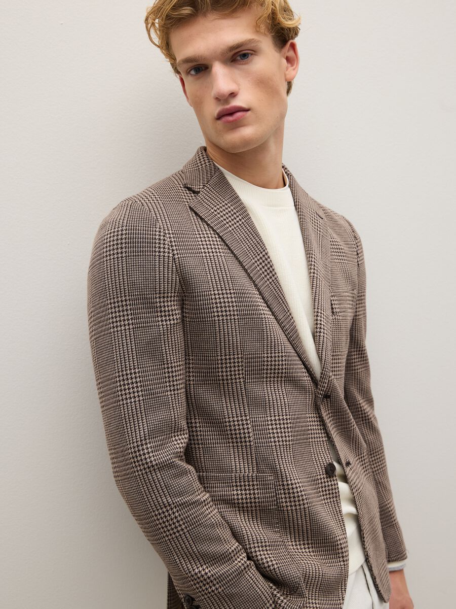 Regular fit brown checked blazer with buttons_2