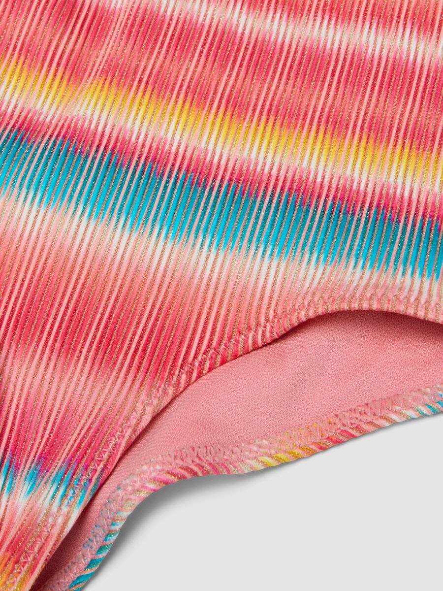 Fato de banho inteiro &agrave;s riscas multicolor em tecido el&aacute;stico para menina_3