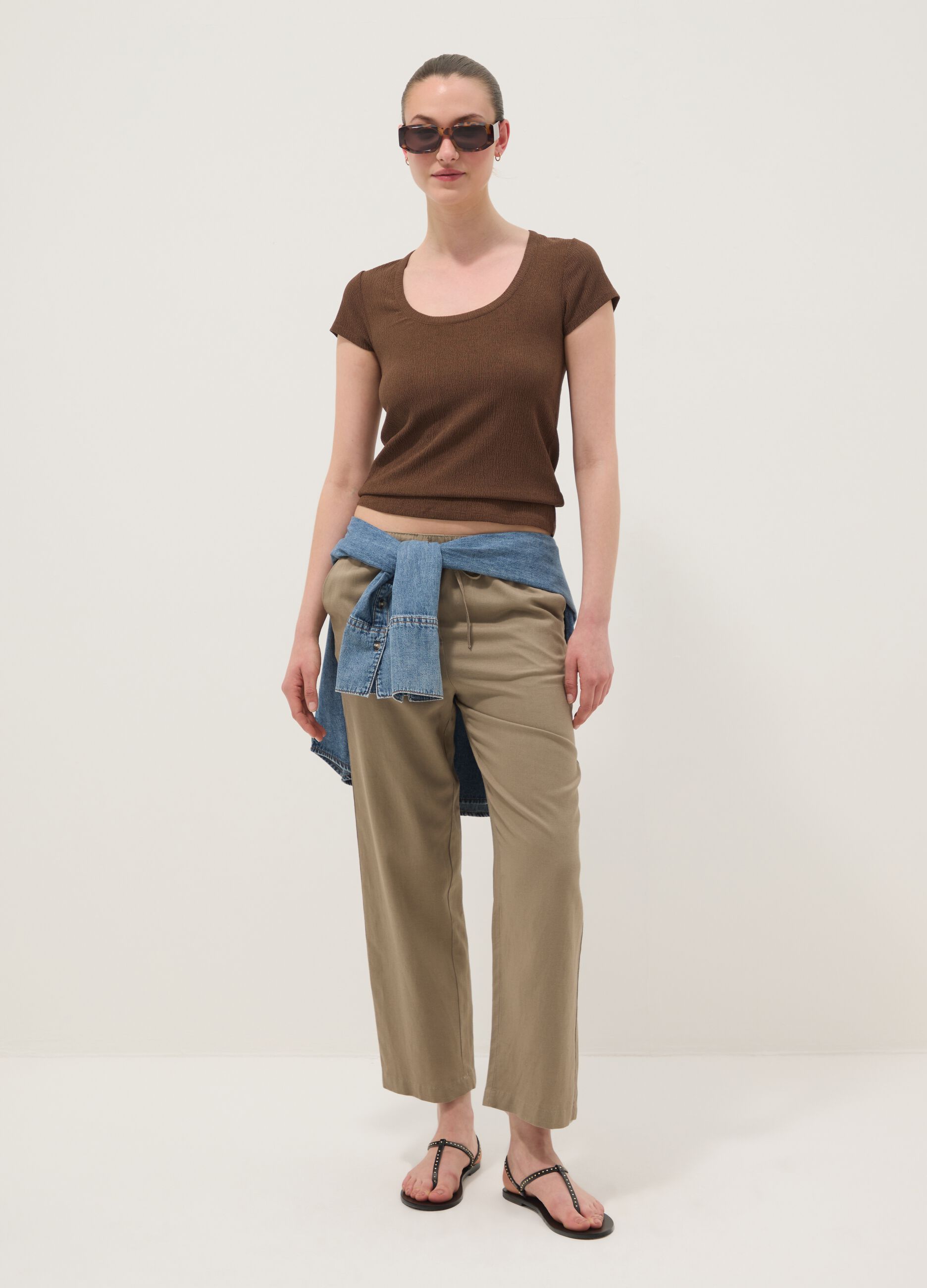 Brown stretch-fabric T-shirt