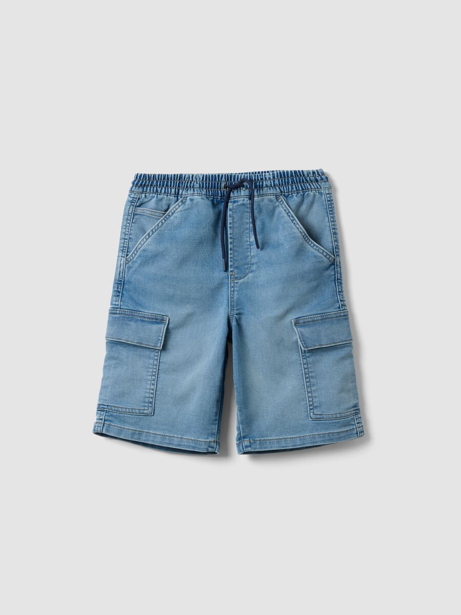 Light blue cargo shorts in stretch cotton denim_3