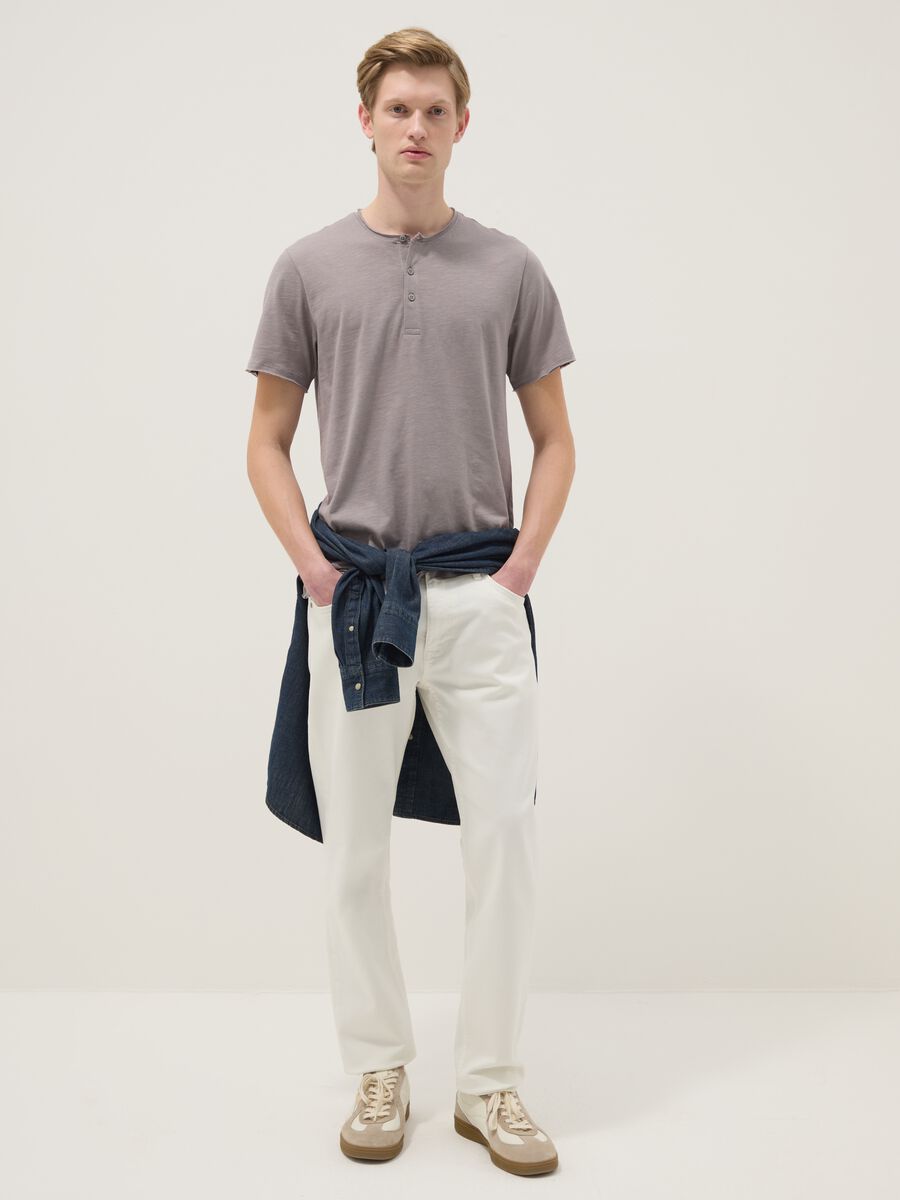 Grey pure cotton regular fit T-shirt with henley collar_3