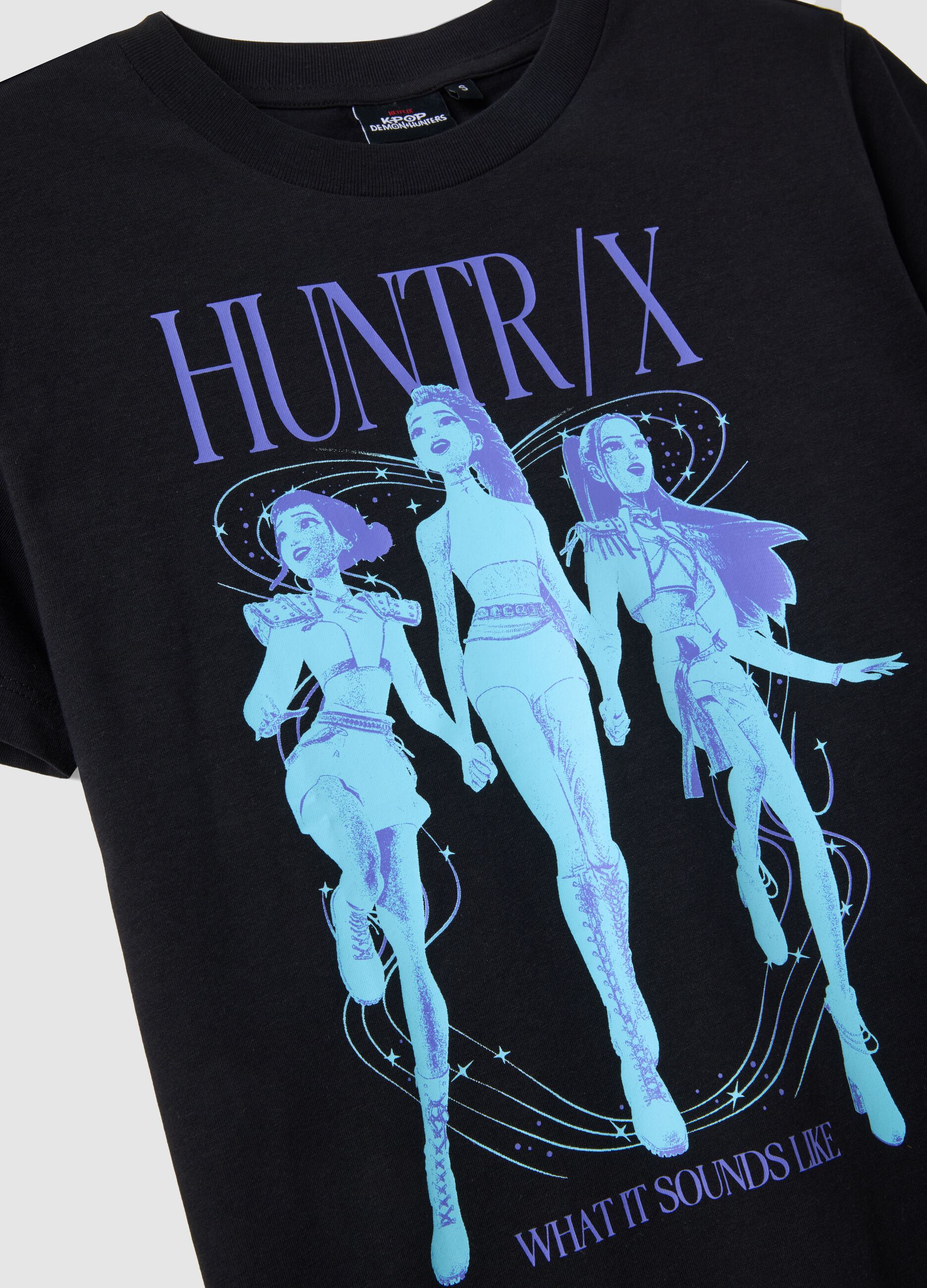 Black pure cotton T-shirt with K-Pop Demon Hunters print, oversized fit