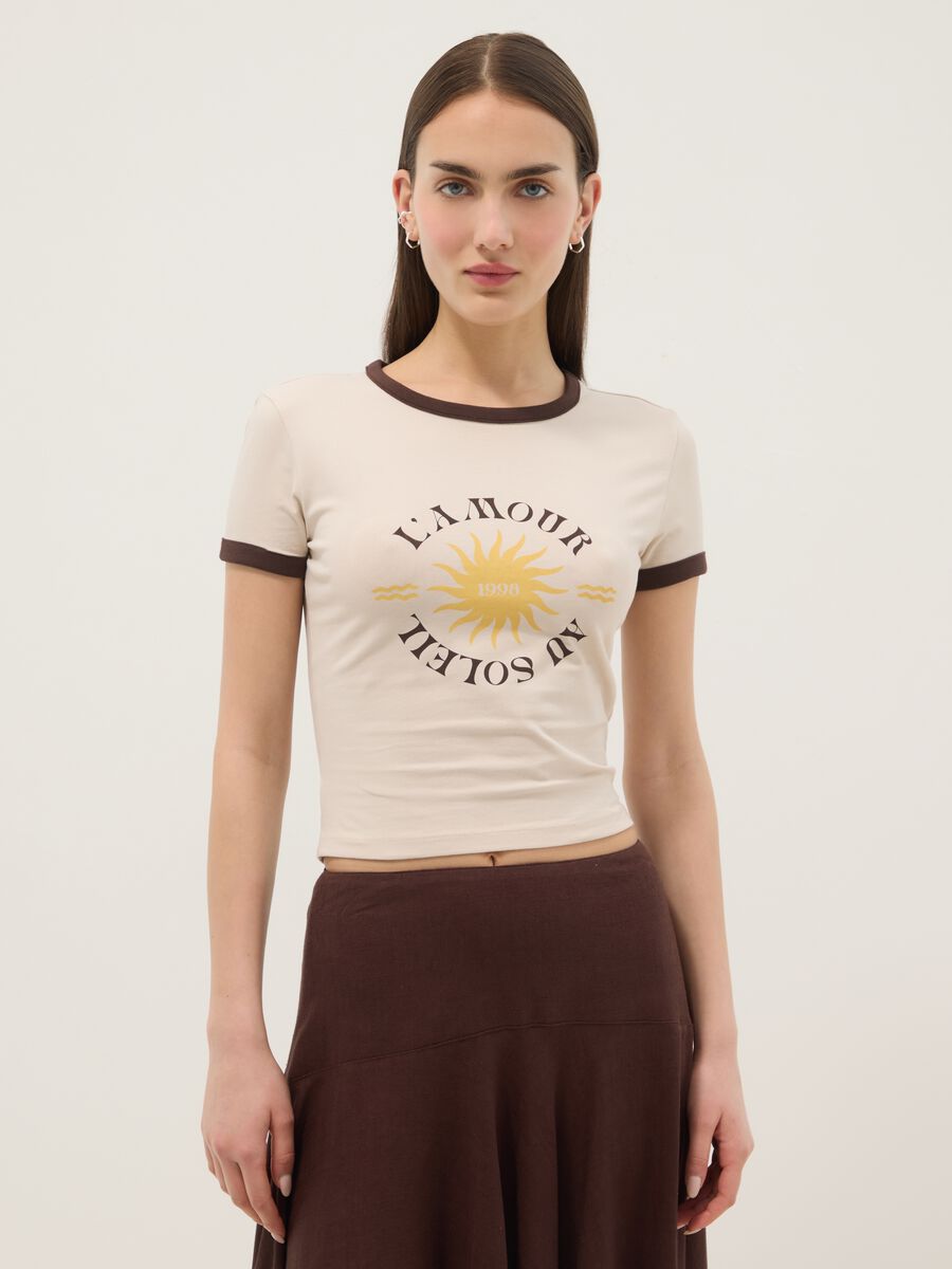 T-shirt branca regular fit em algod&atilde;o el&aacute;stico com estampado_1