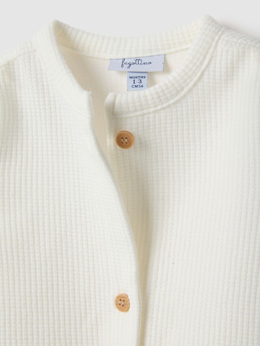 White long-sleeved pure cotton baby onesie with buttons_2