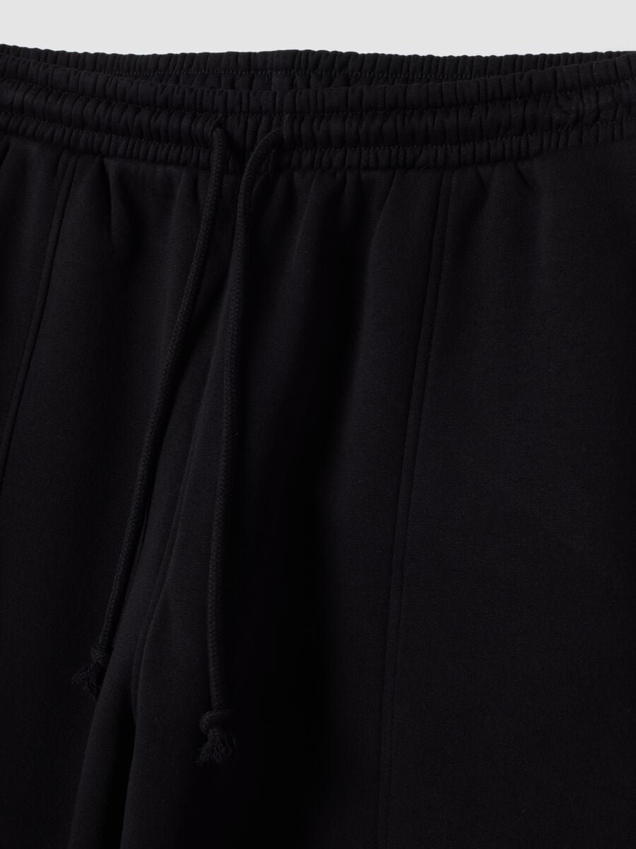 Pantal&oacute;n jogger negro de mezcla de algod&oacute;n con cord&oacute;n_1