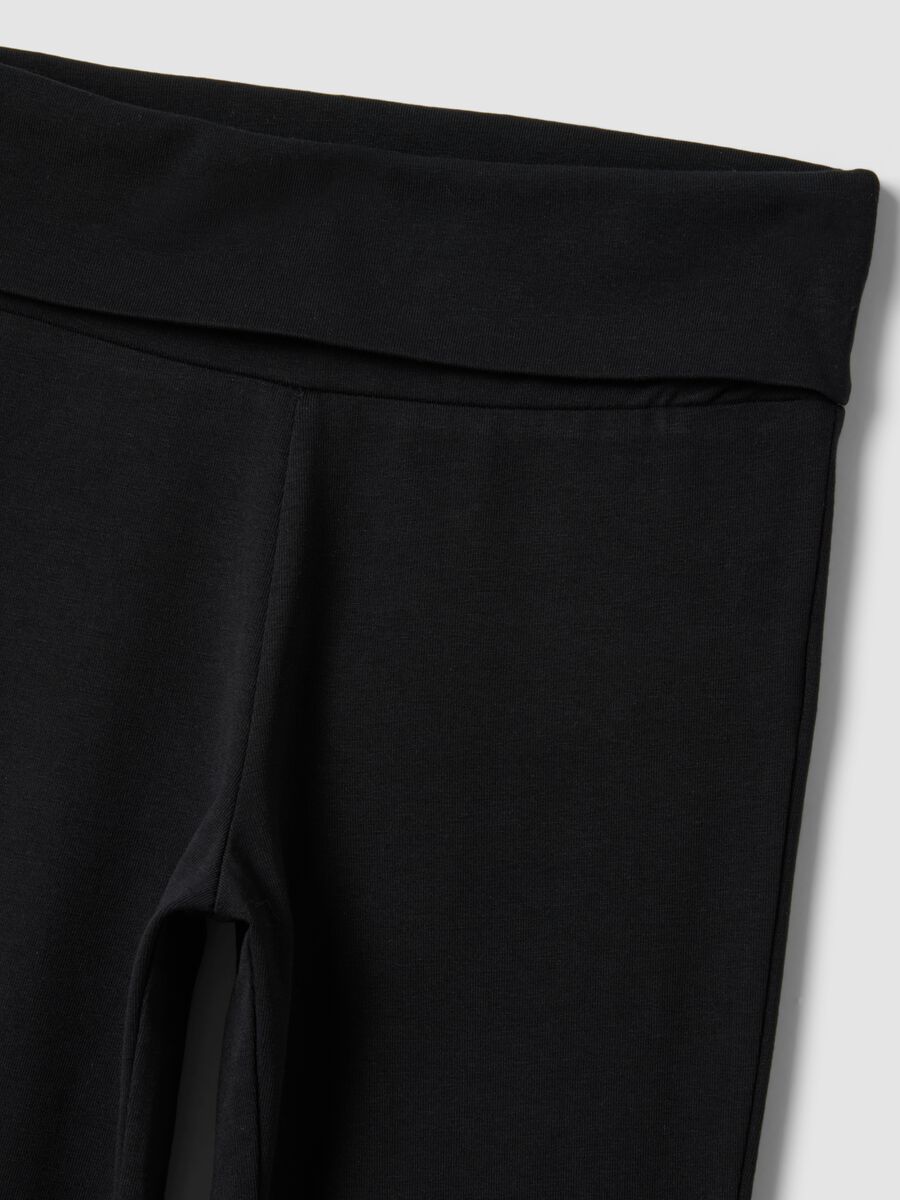 Girls&rsquo; black flared leggings in stretchy organic cotton_1