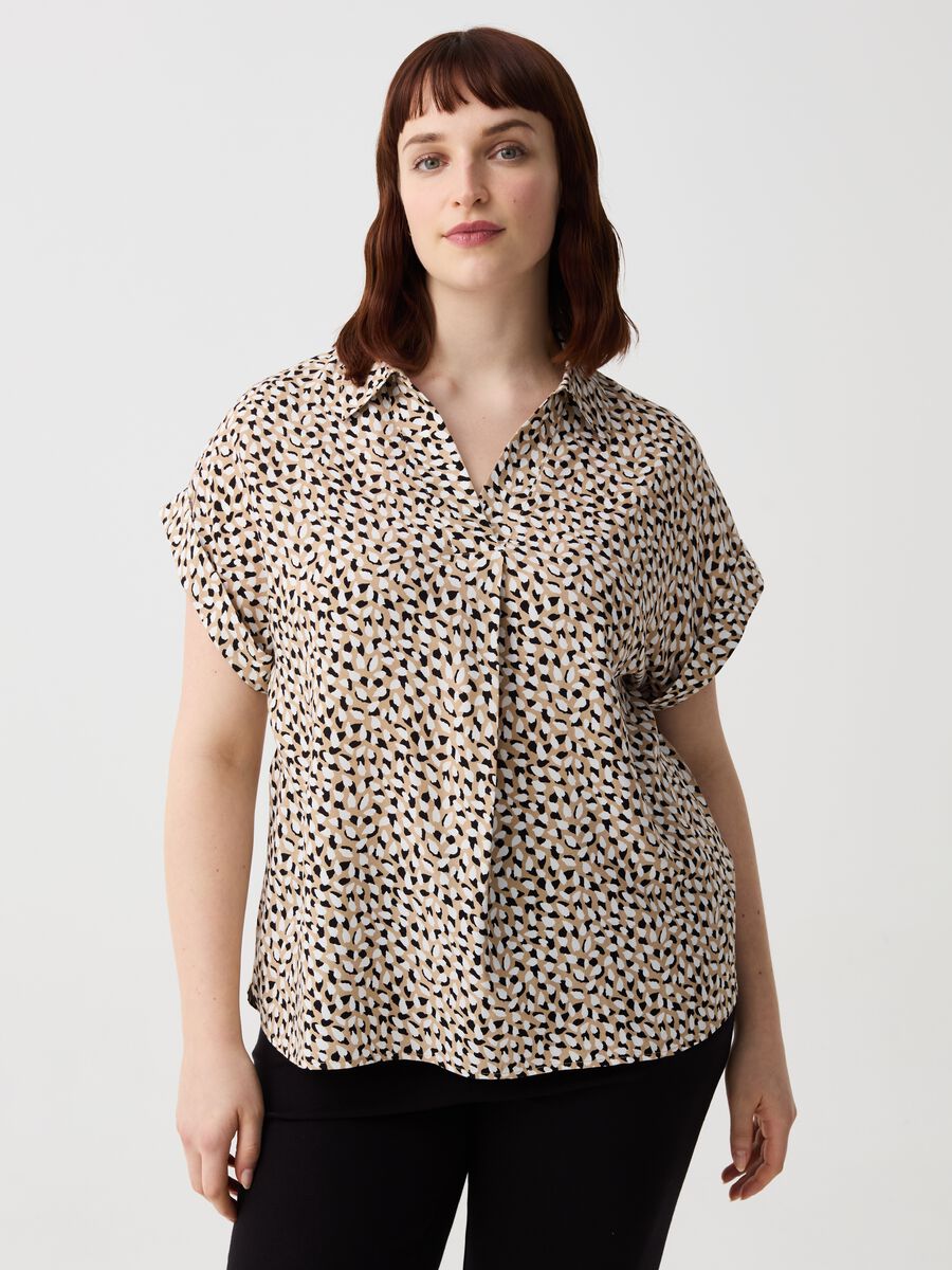 Curvy blouse with speckled print in viscose_0