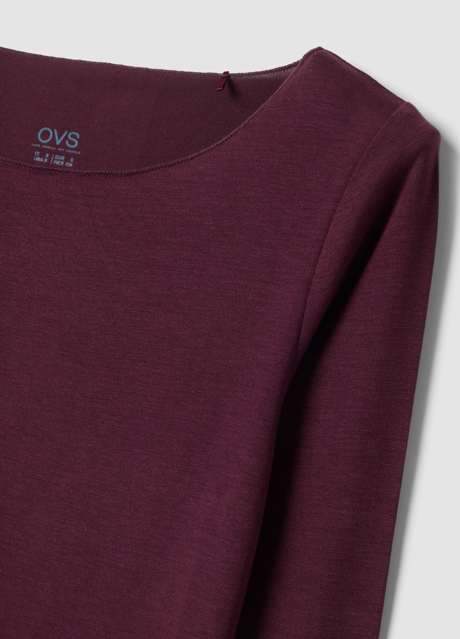 T-shirt viola in modal elasticizzato con girocollo regular fit
