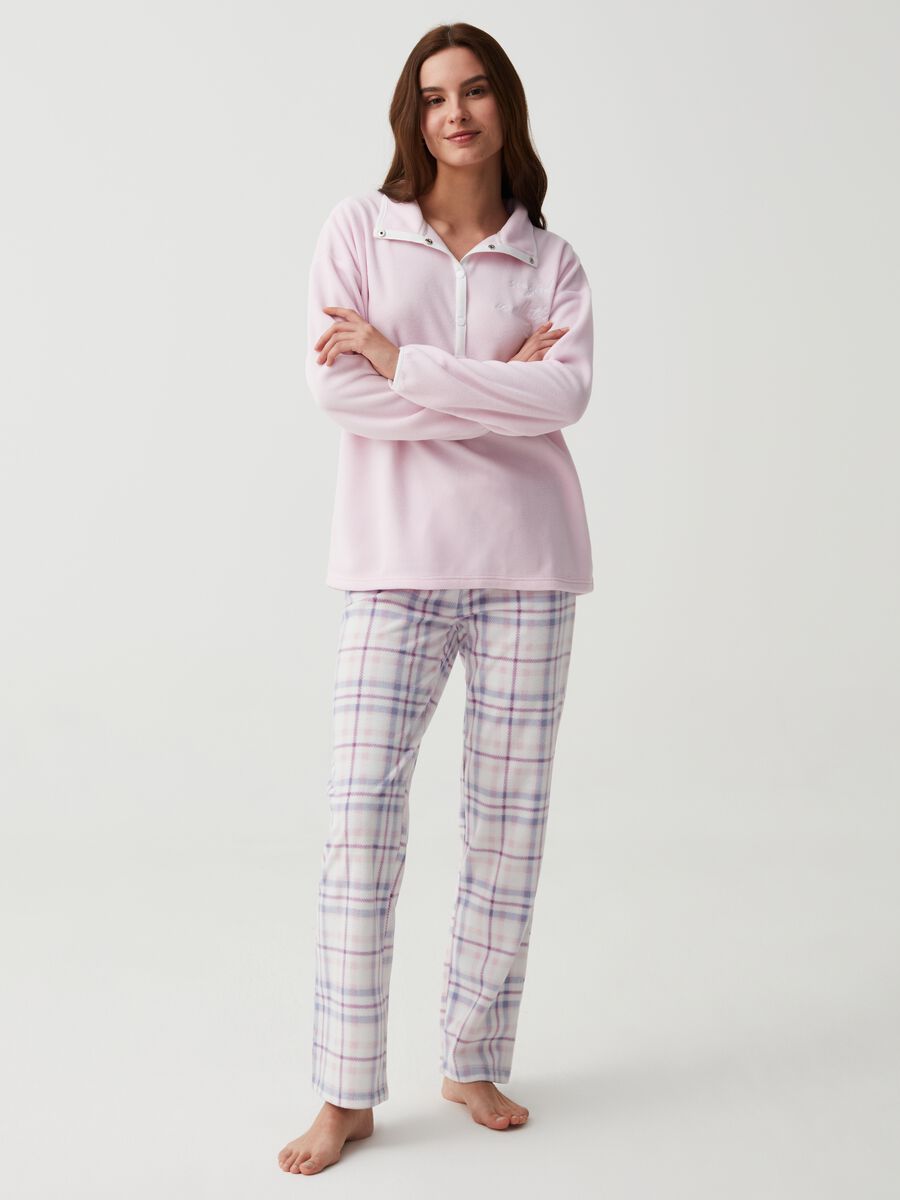 Pantalón pijama de tejido polar estampado cuadros_0