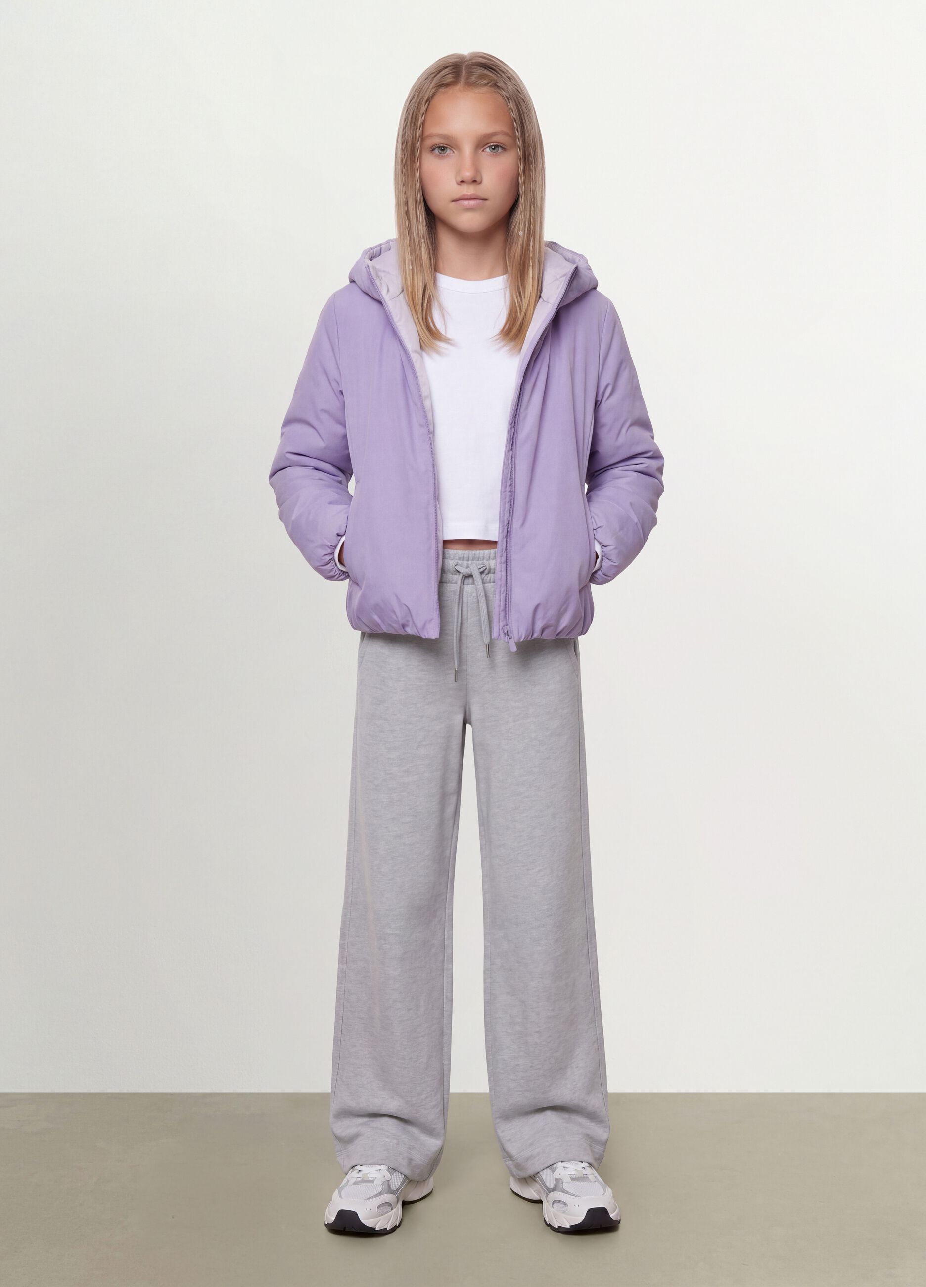 Casaco ultralight roxo revers&iacute;vel com capuz e fecho de correr para menina