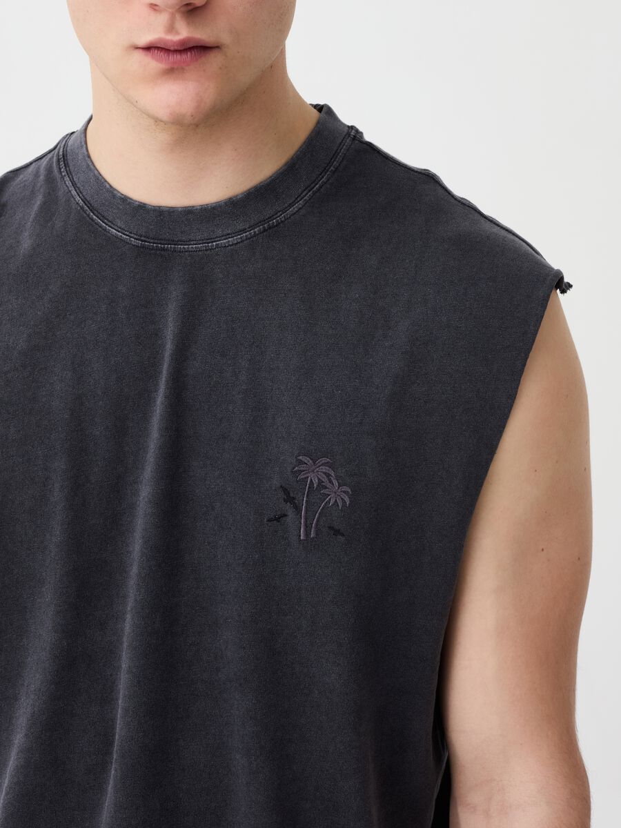 Tank top with palms embroidery_1