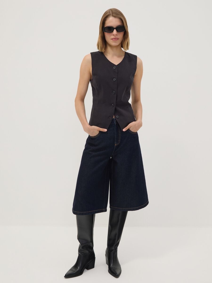 Blue denim wide-leg Bermuda shorts in cotton and lyocell blend_1