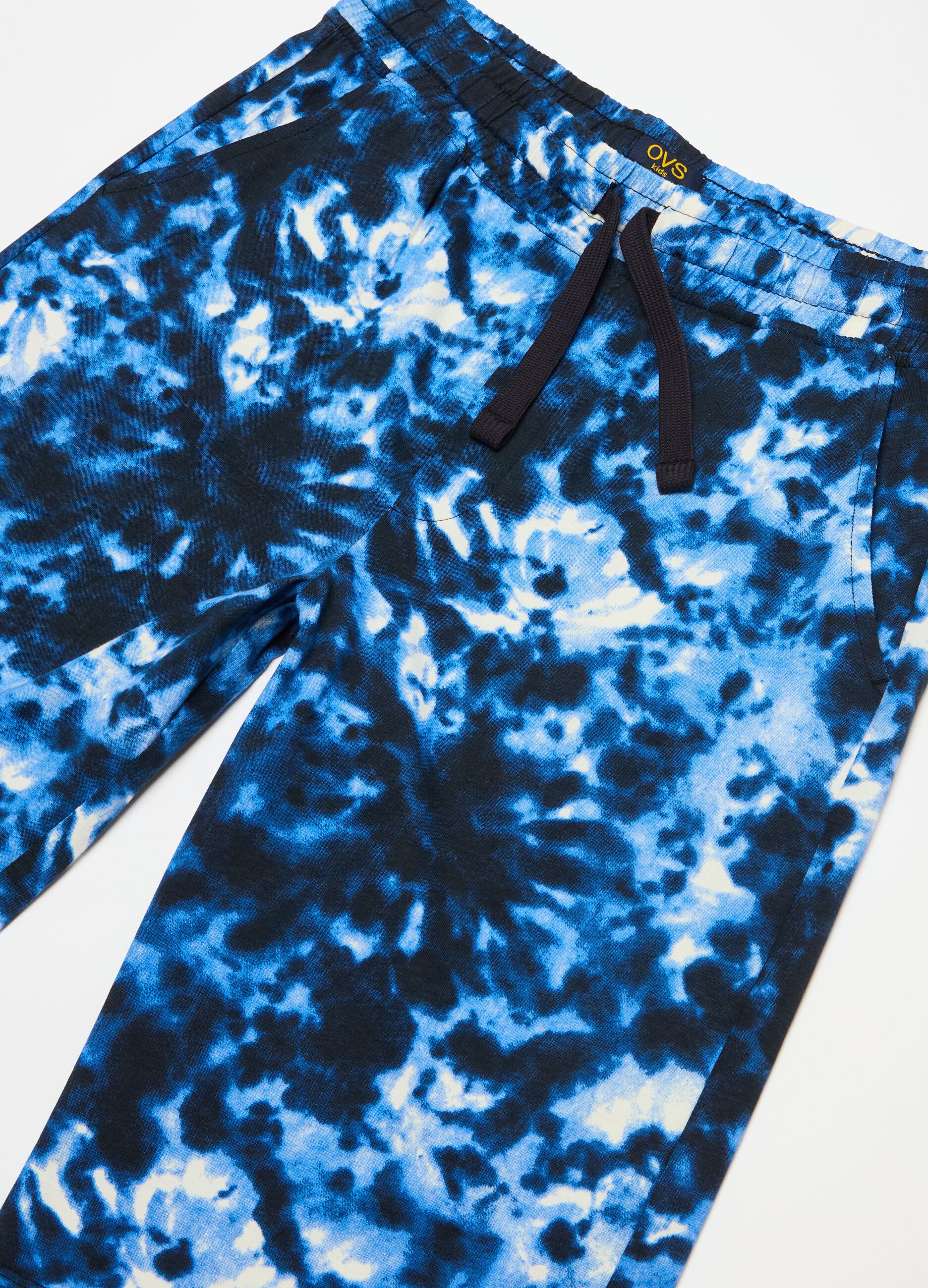 Bermuda joggers in tie-dye French terry