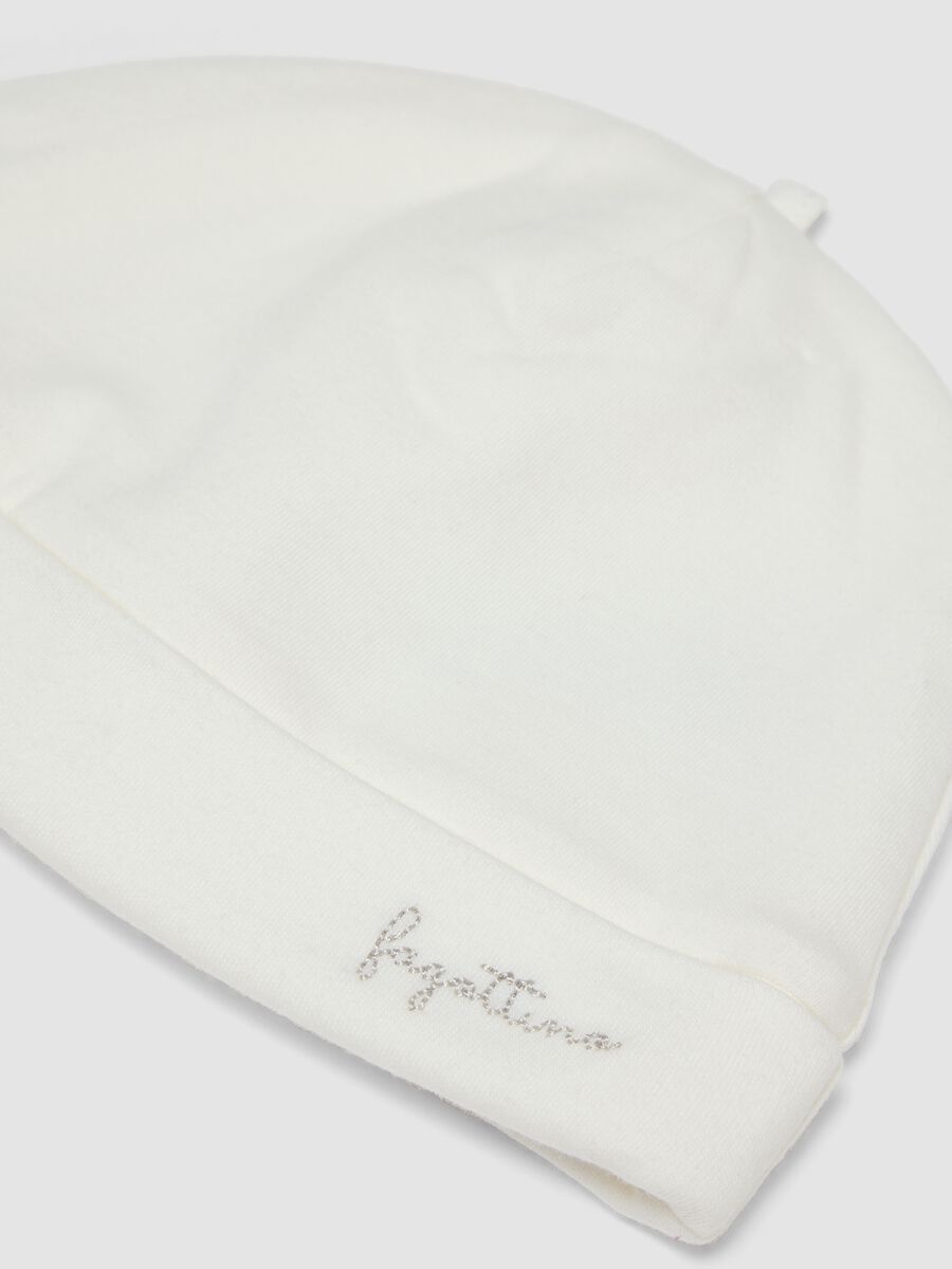 Cappello bianco in puro cotone organico per neonati_2