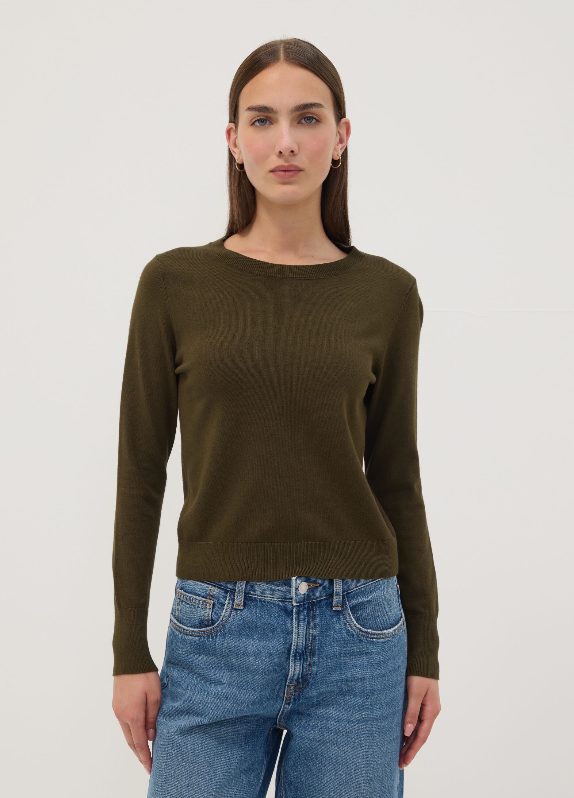Maglia verde in misto viscosa a girocollo
