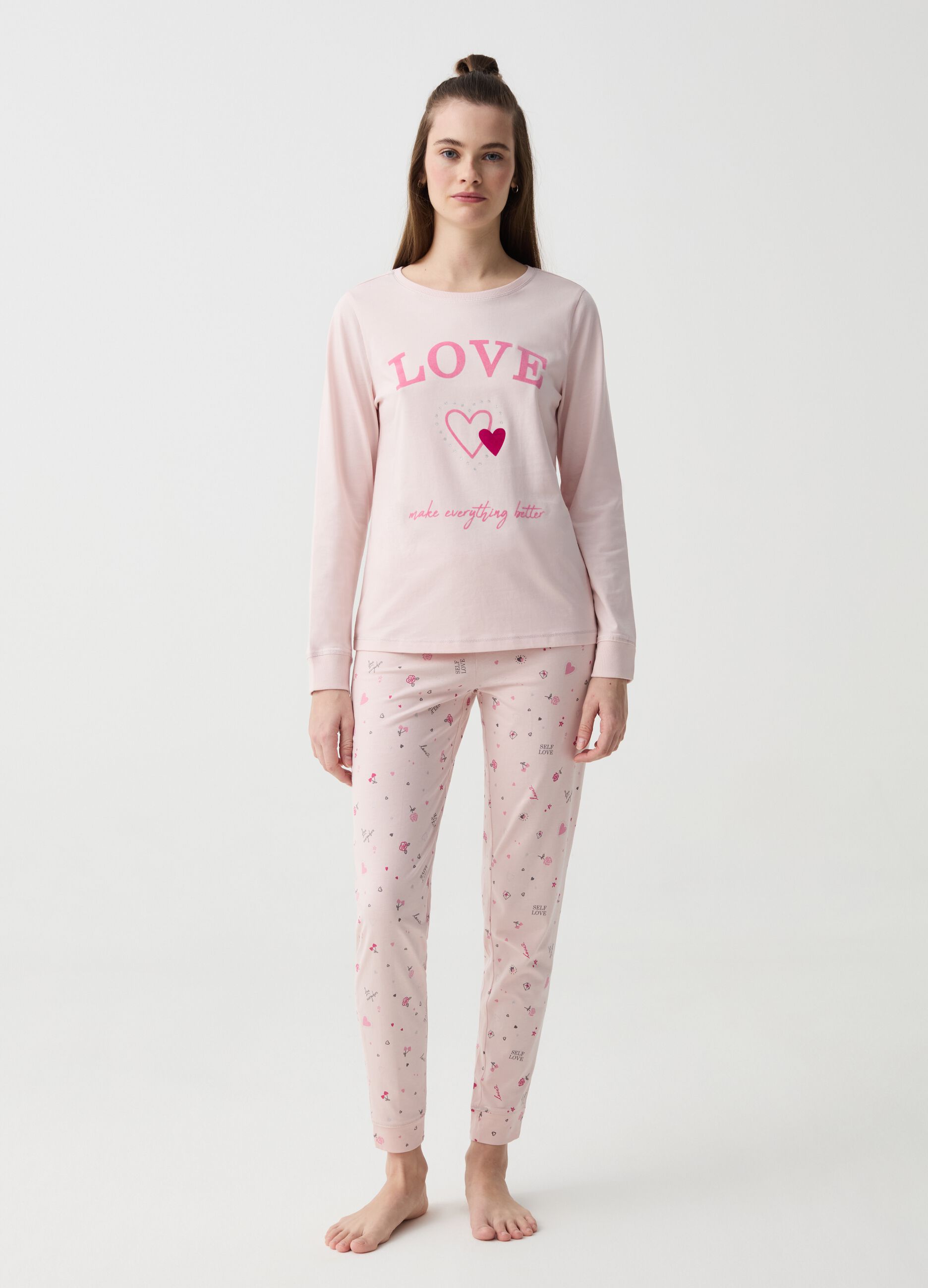 Pijama de algodón orgánico con estampado amor