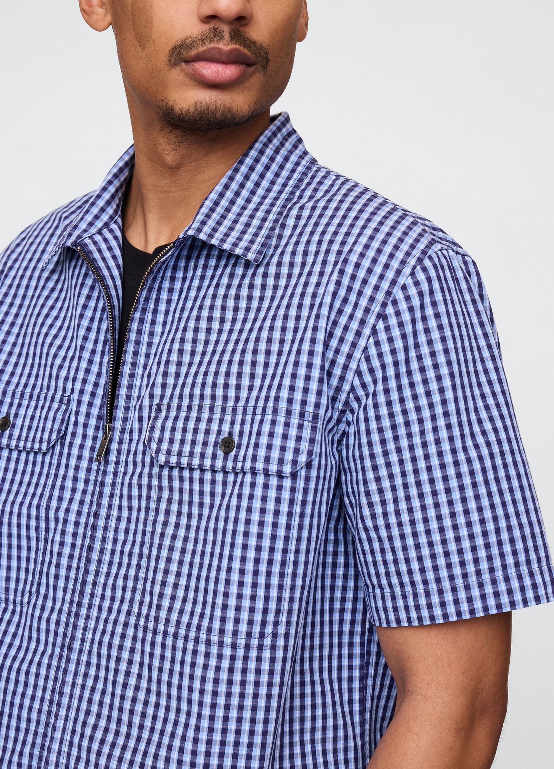 Blue checked short-sleeve shirt
