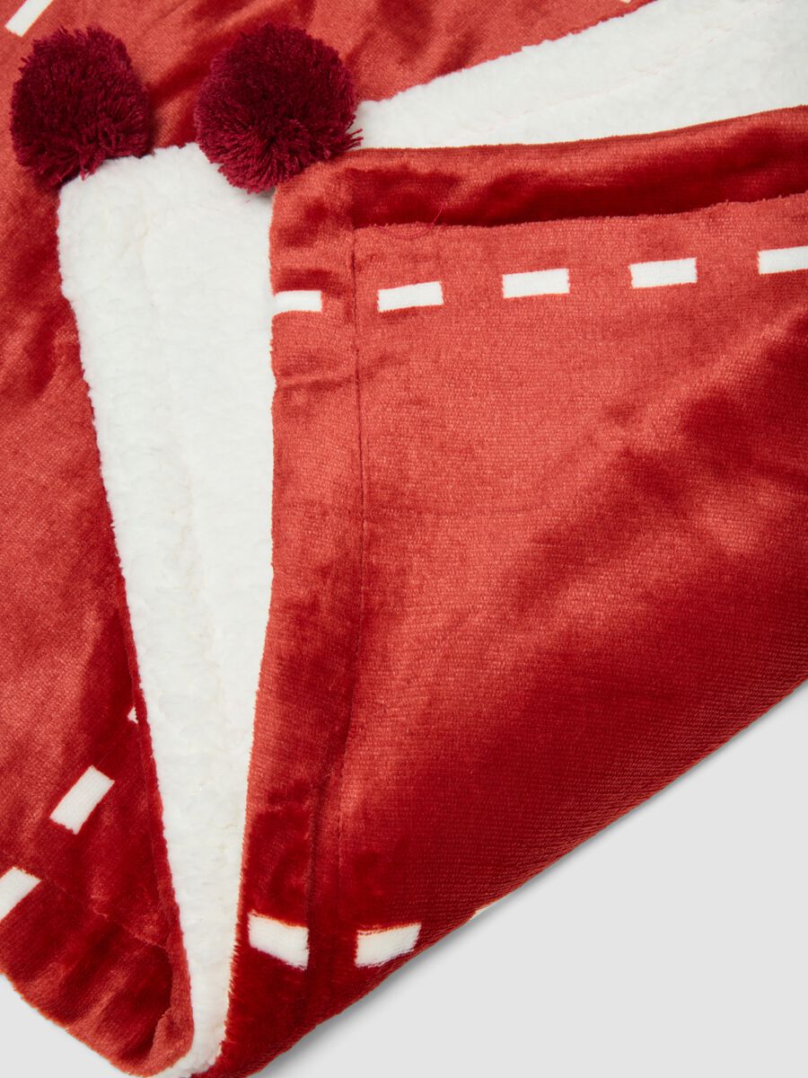 Red and white velvety-effect throw with contrasting lining_1