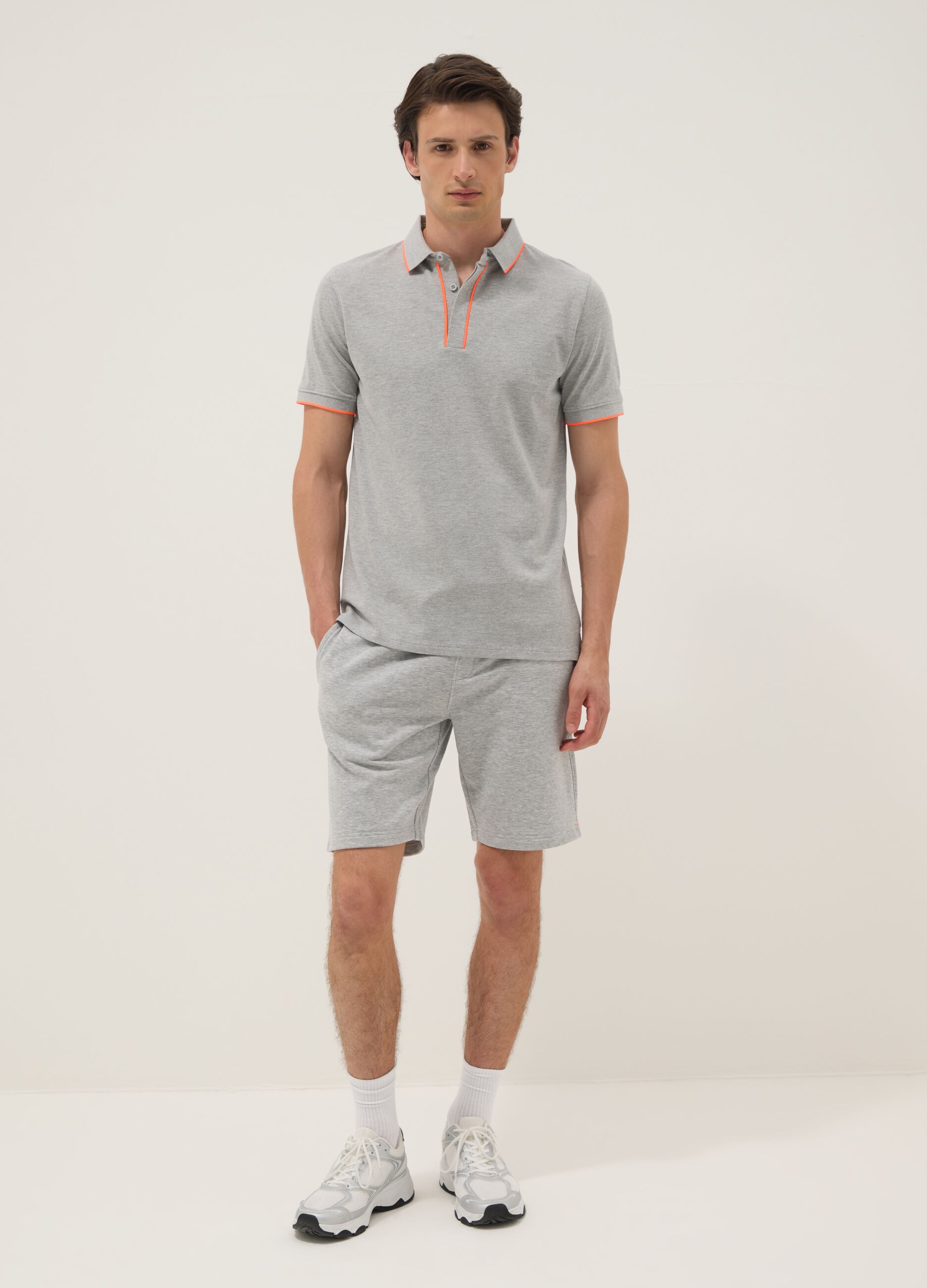 Grey stretch cotton polo with contrast piping