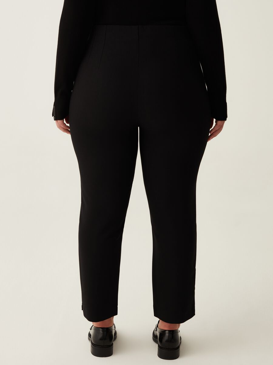 Curvy cigarette trousers with slits_2