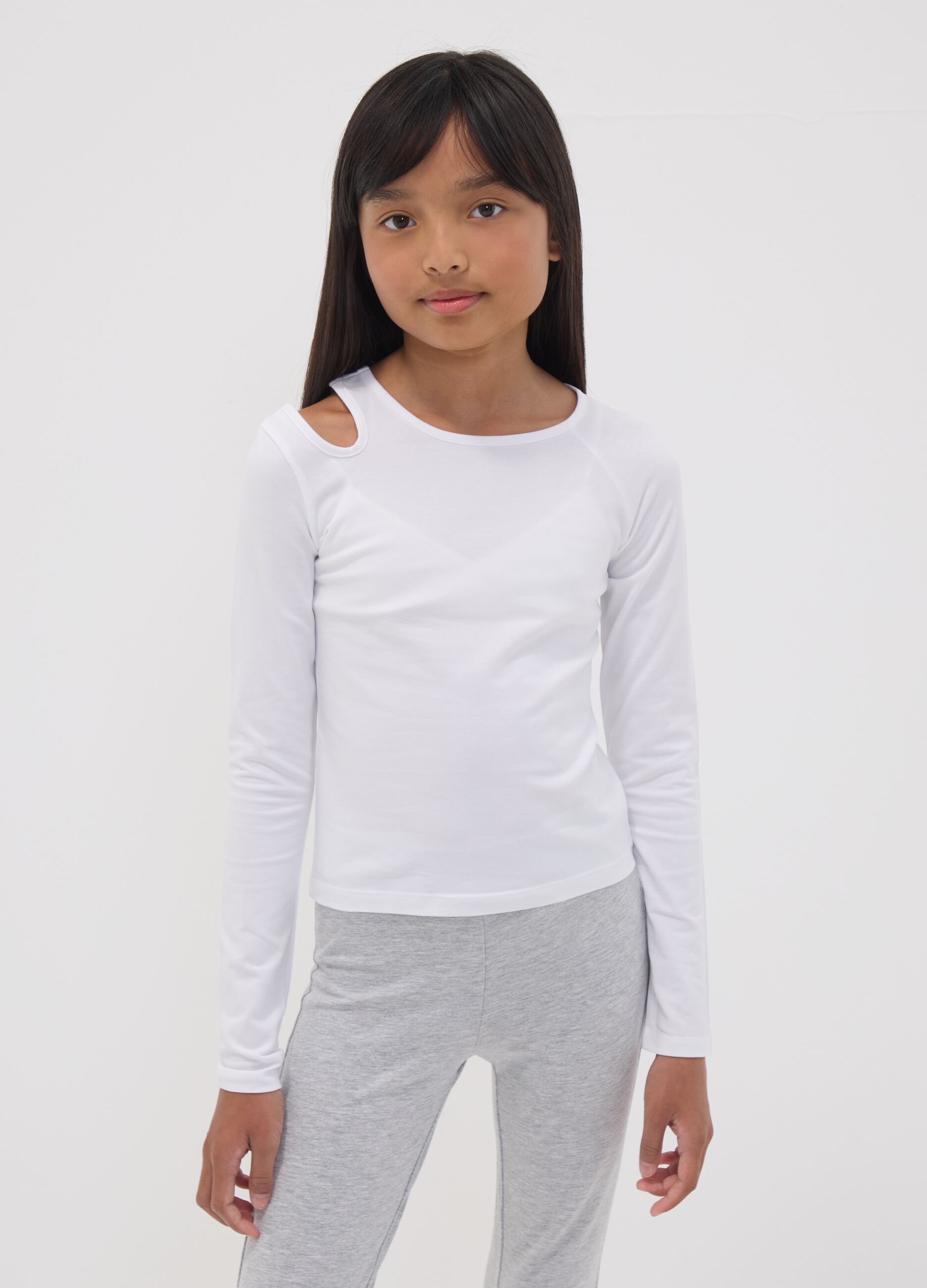 White organic stretch cotton T-shirt with shoulder cut-out for girls