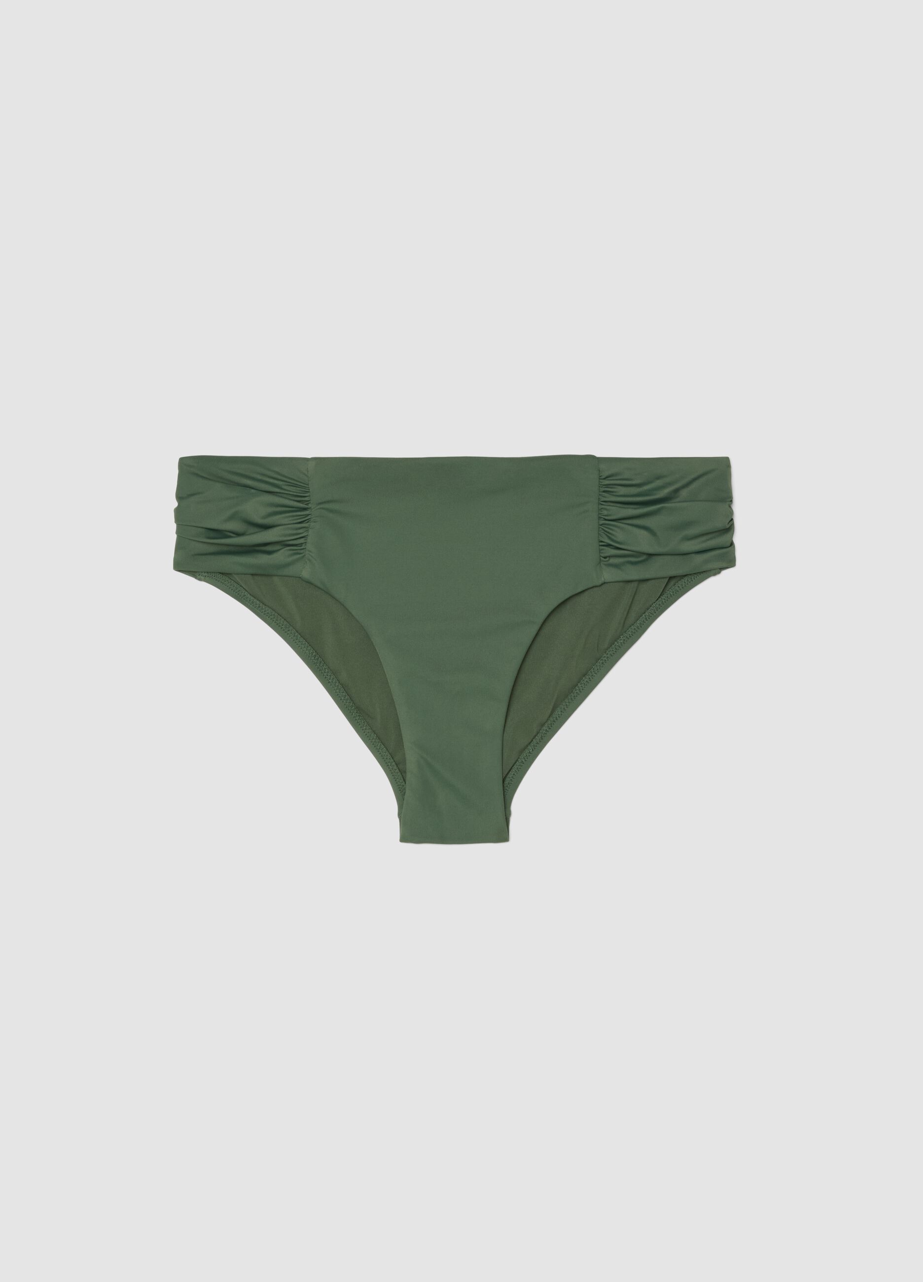 Gr&uuml;ne Swim-Briefs aus Stretchmaterial mit seitlicher Raffung