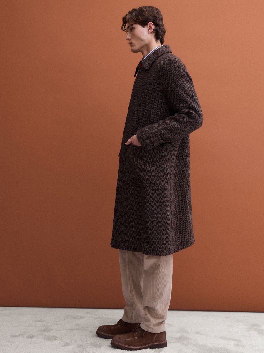 Brown and black wool-blend herringbone overfit coat_0