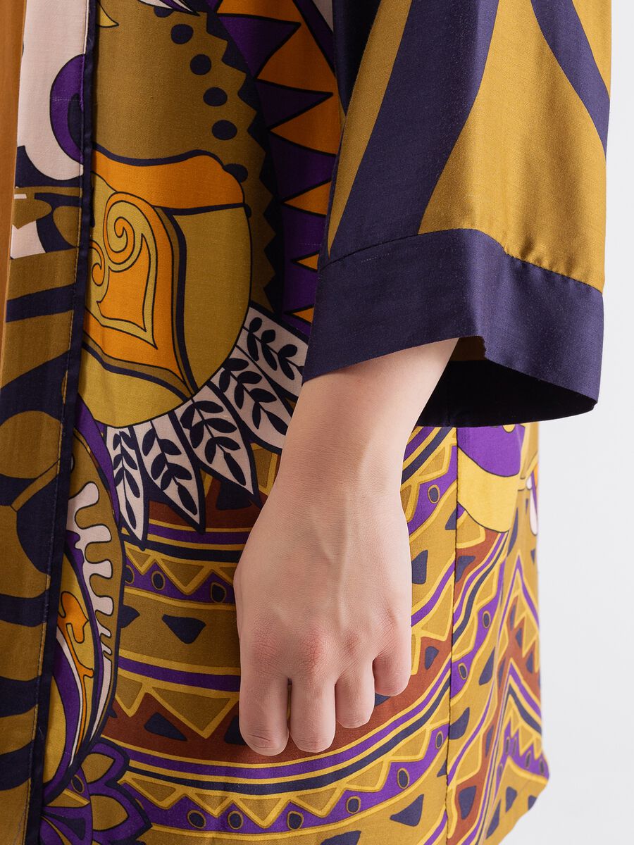 Chaqueta tipo kimono con estampado multicolor Curvy_2