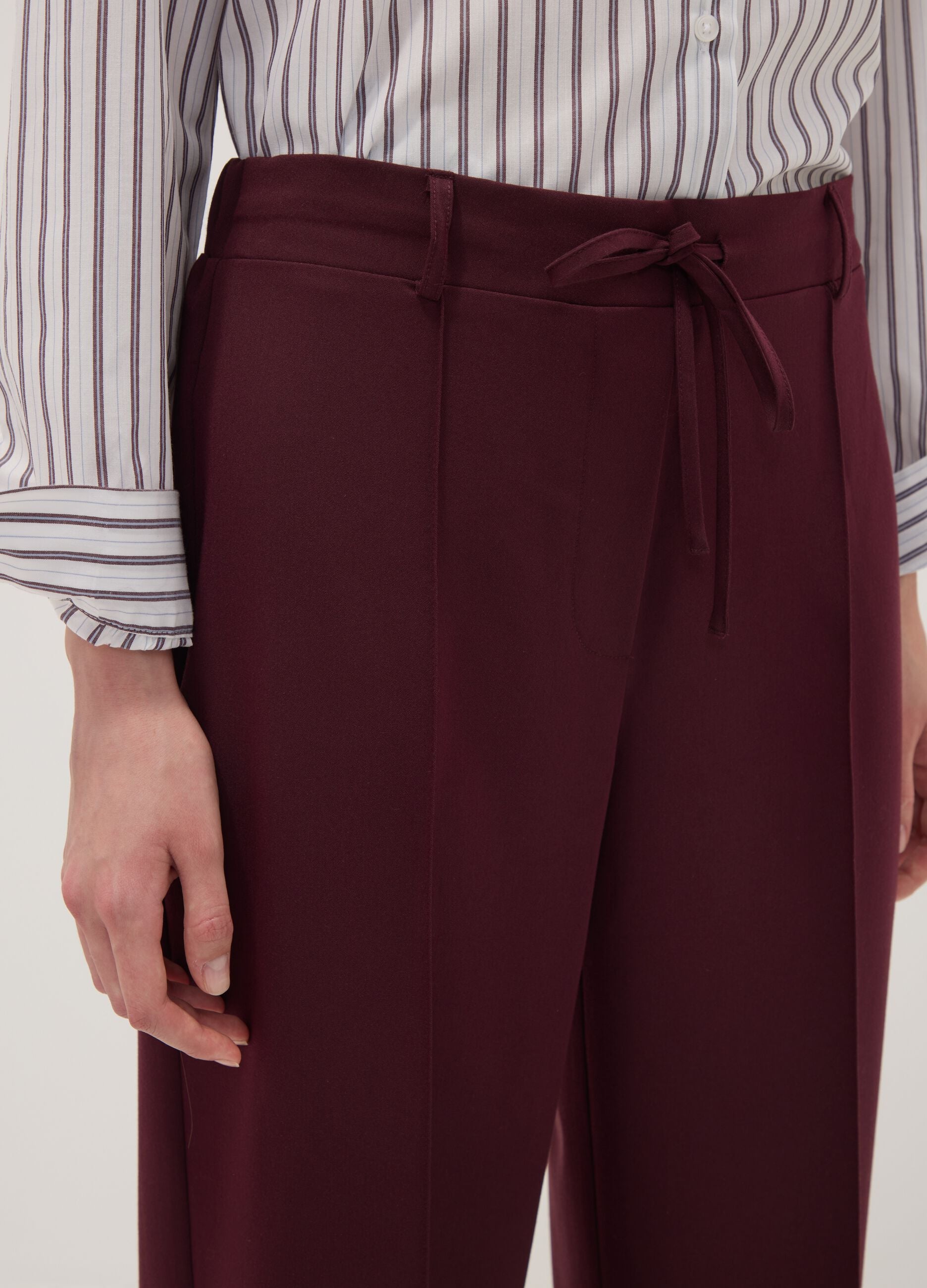 Violette Straight-Fit-Hose aus elastischer Viskose