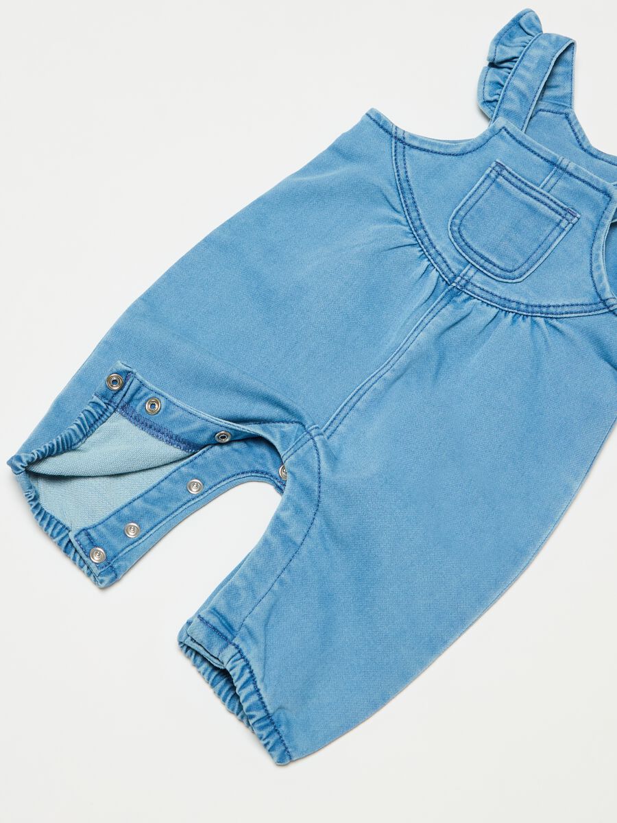 Denim dungarees with flounce_2