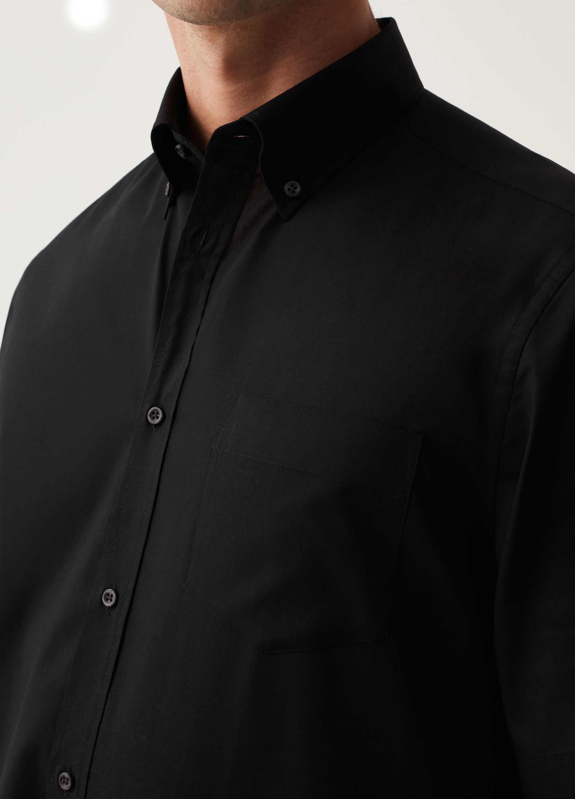 Short-sleeved easy-iron shirt