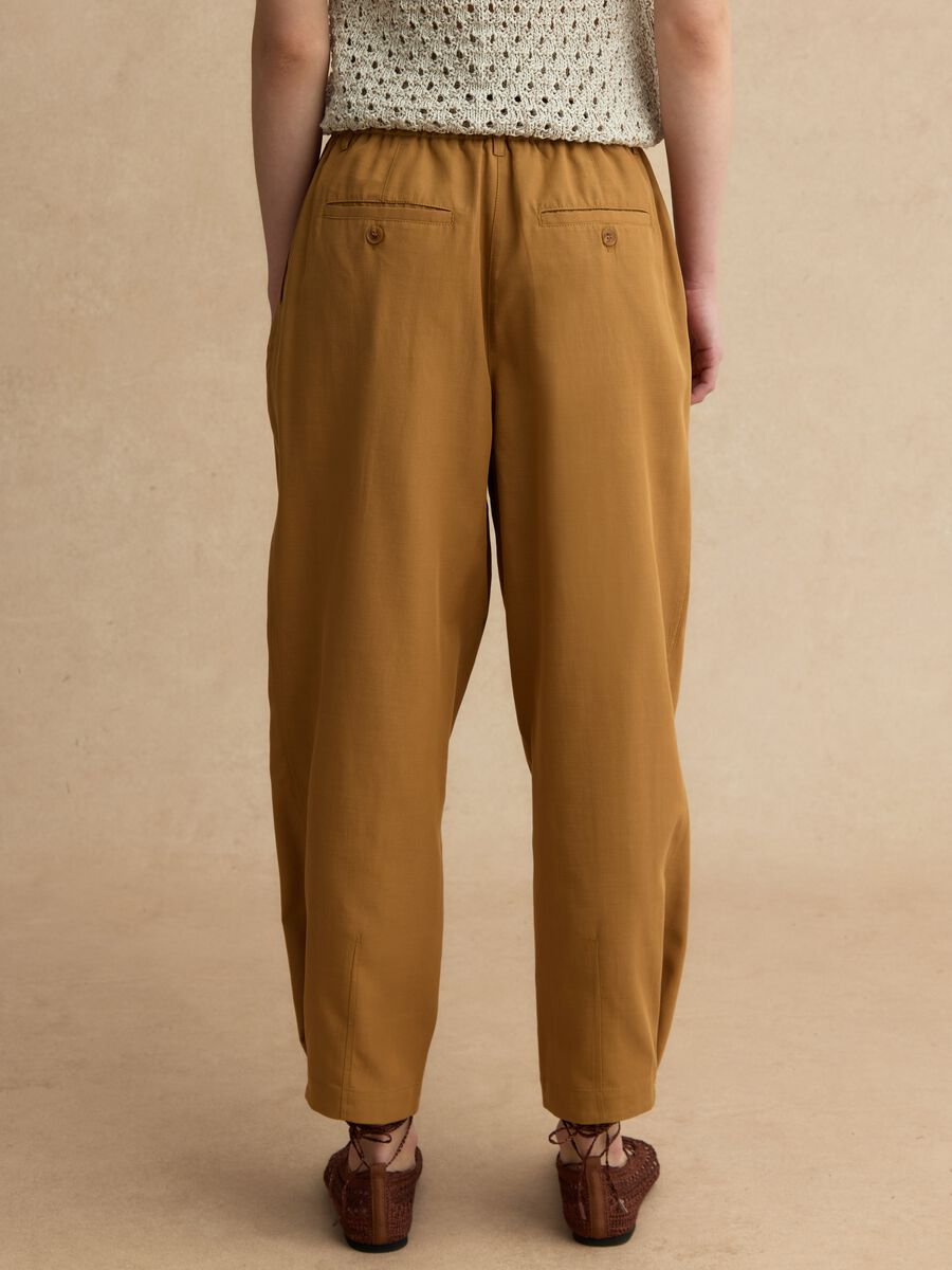 Braune Slouchy-Fit-Hose aus Lyocell-Baumwoll-Mix_2