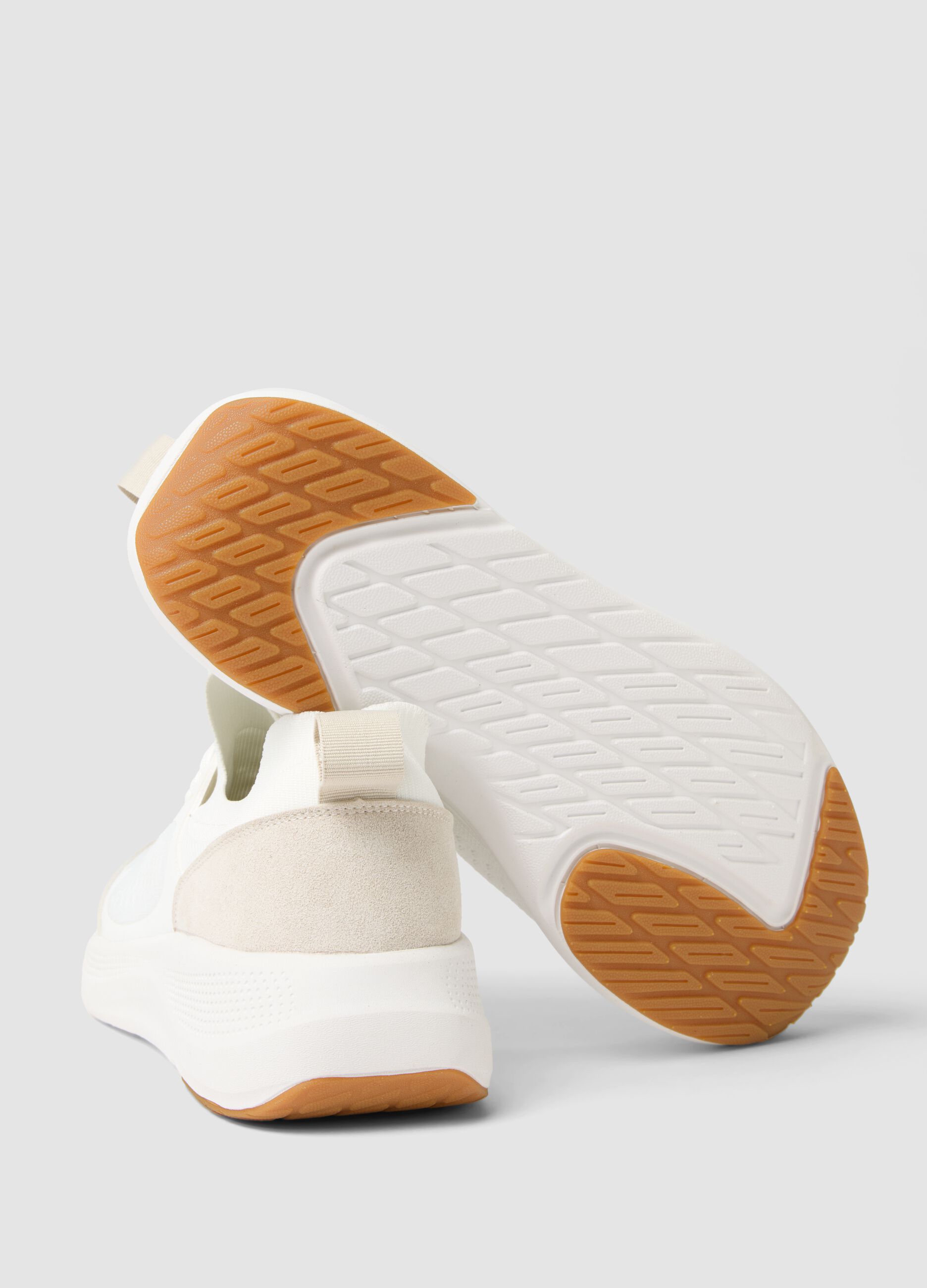 &Lambda;&epsilon;&upsilon;&kappa;ά &kappa;&alpha;&iota; &mu;&pi;&epsilon;&zeta; &alpha;&theta;&lambda;&eta;&tau;&iota;&kappa;ά sneakers