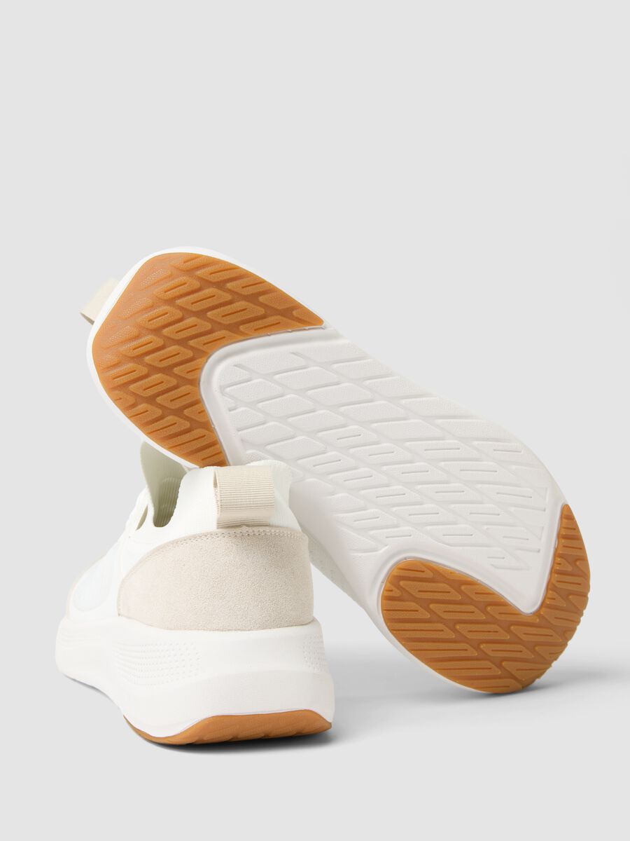 &Lambda;&epsilon;&upsilon;&kappa;ά &kappa;&alpha;&iota; &mu;&pi;&epsilon;&zeta; &alpha;&theta;&lambda;&eta;&tau;&iota;&kappa;ά sneakers_2