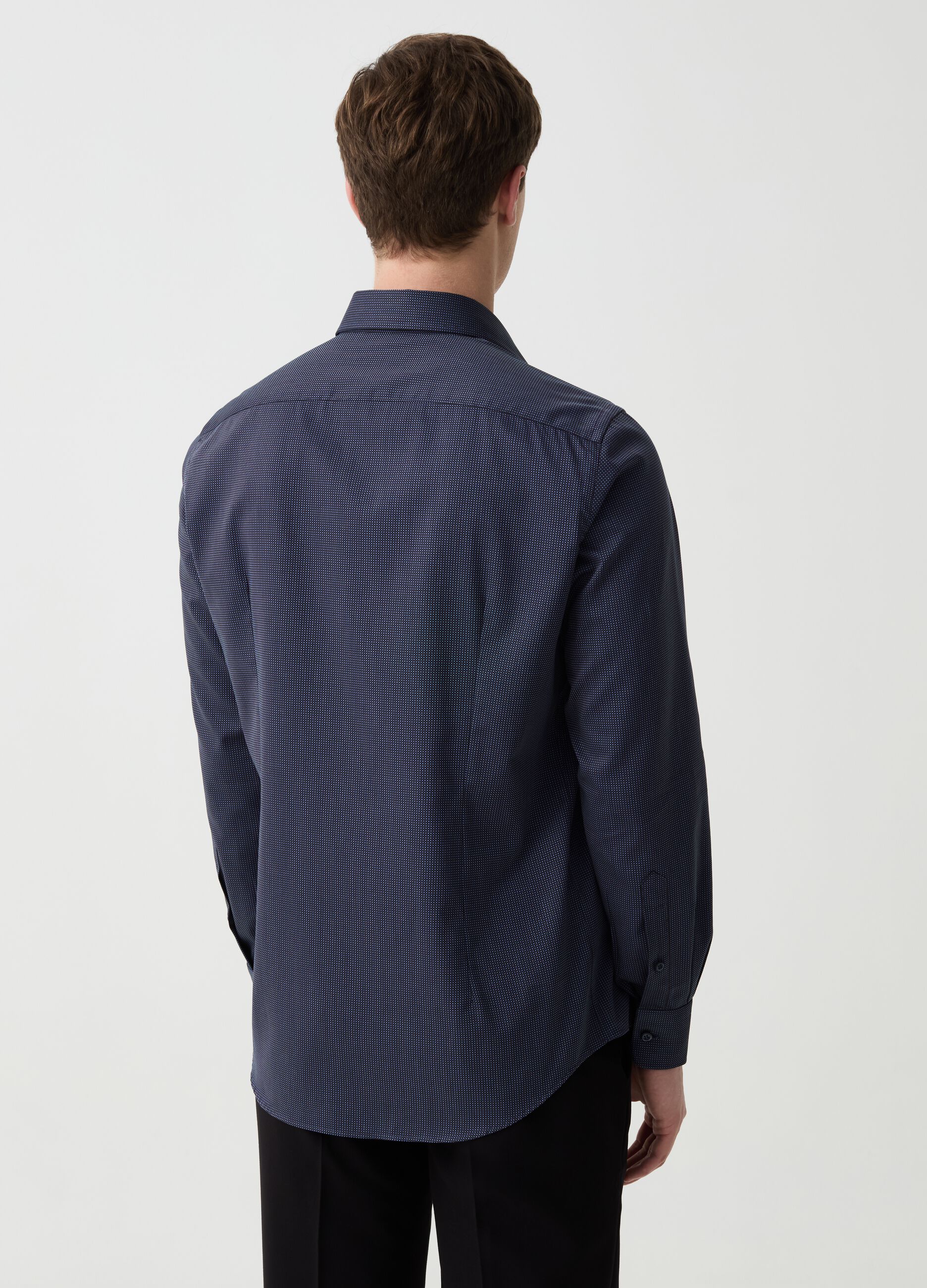 Slim-fit easy-iron shirt with micro pattern