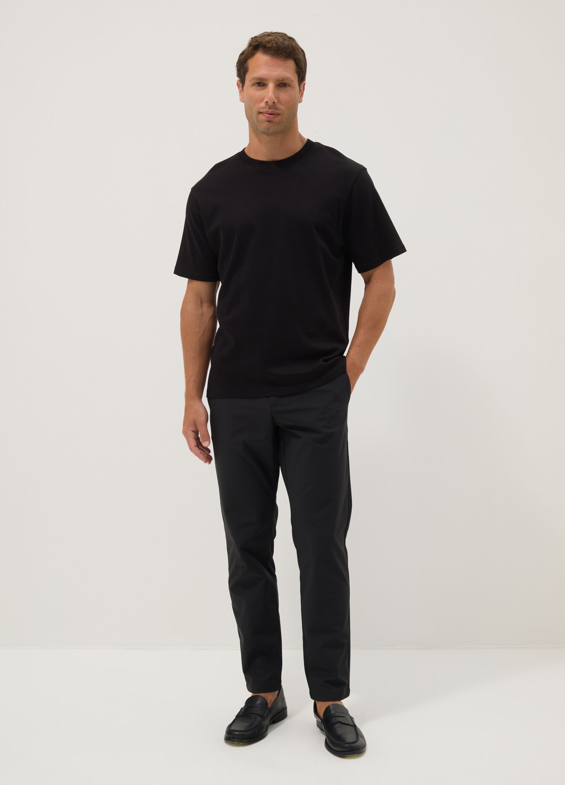 Schwarze Chinohose in Regular Fit