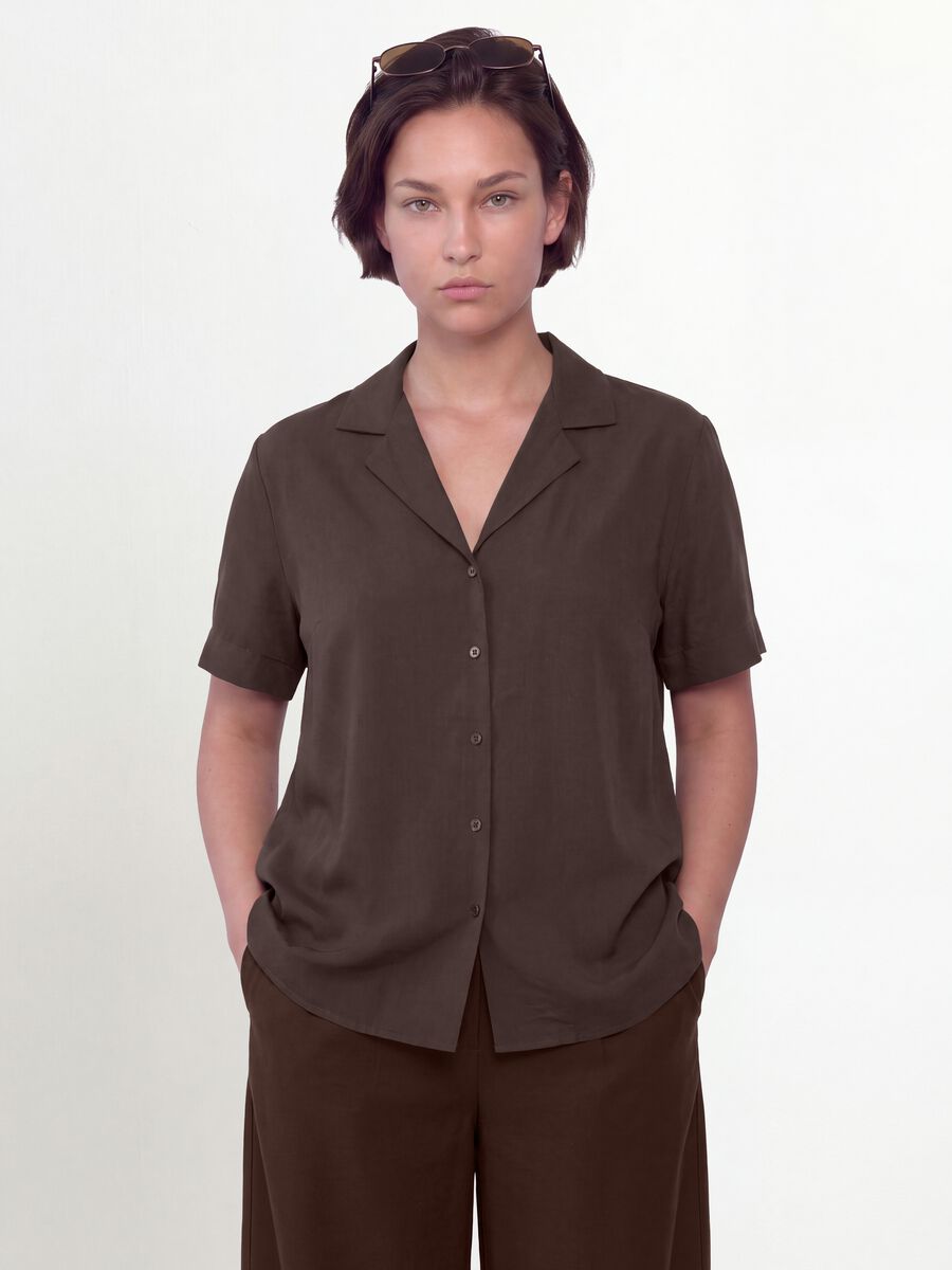 Brown oversized short-sleeve viscose-blend shirt_0