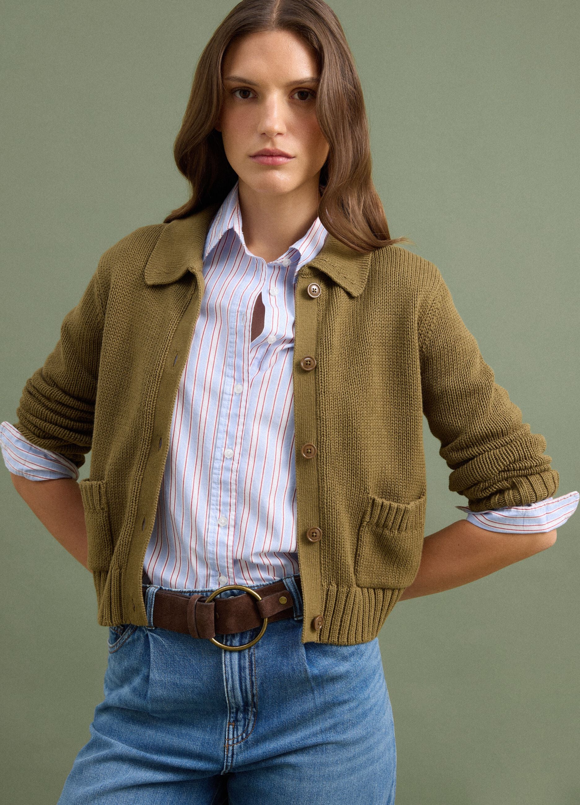 Cardigan verde in puro cotone con bottoni regular fit
