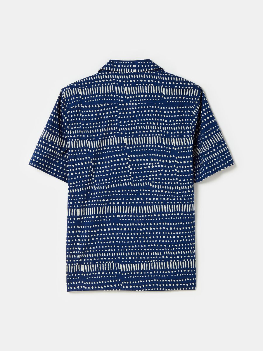 Short-sleeved shirt with all-over print_4