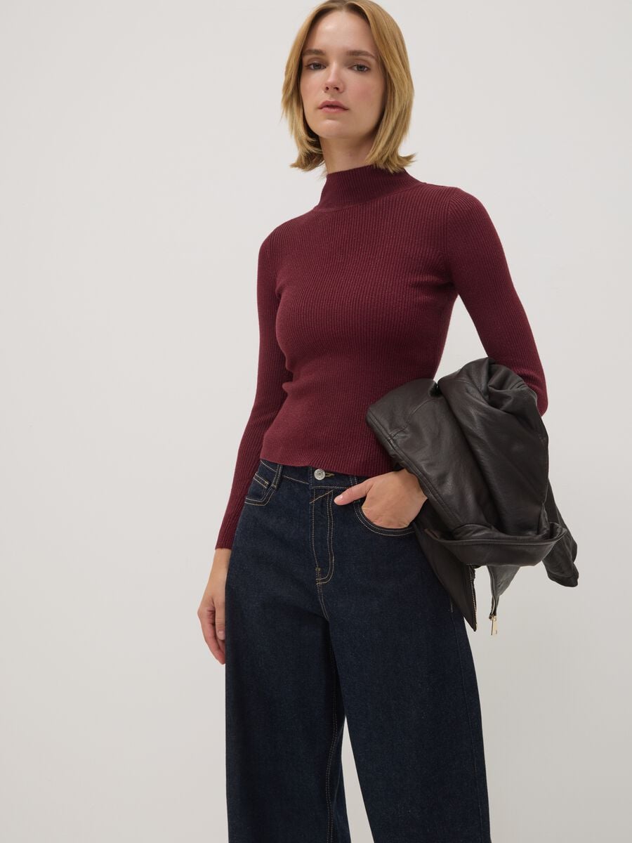 Red ribbed viscose-blend top with high neck_1