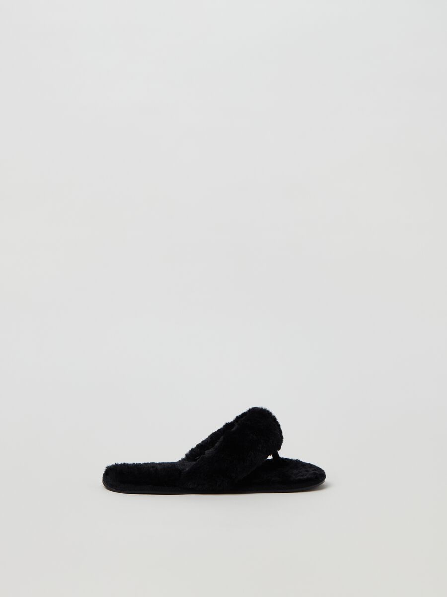 Faux fur thong slippers_0