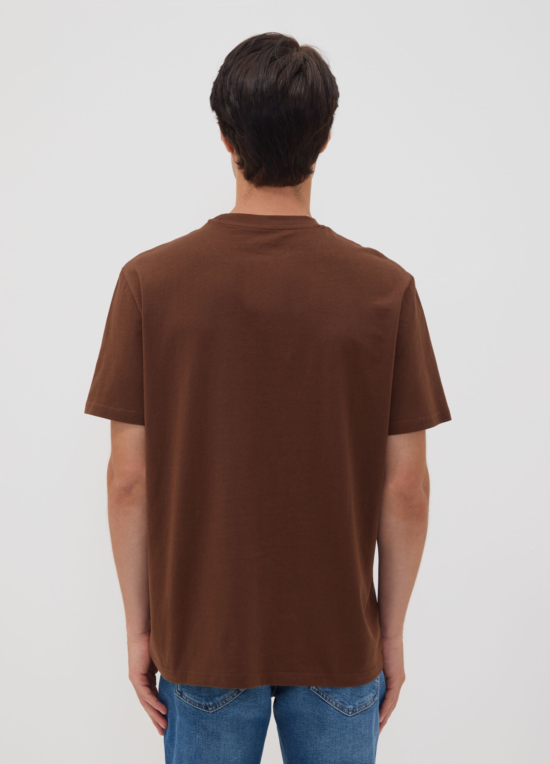 Braunes Jersey-T-Shirt aus reiner Baumwolle mit Schriftzug, Regular Fit