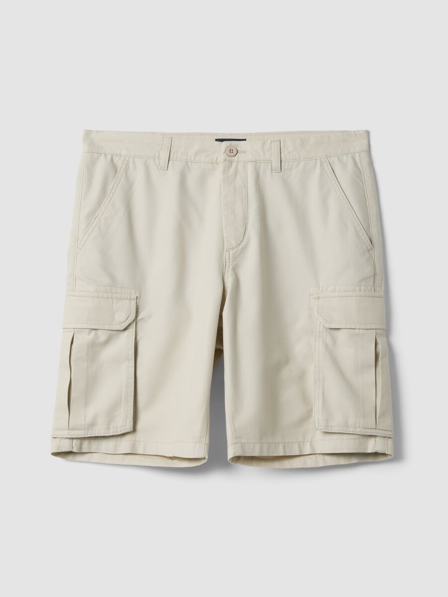 White pure cotton cargo Bermuda shorts, regular fit_0