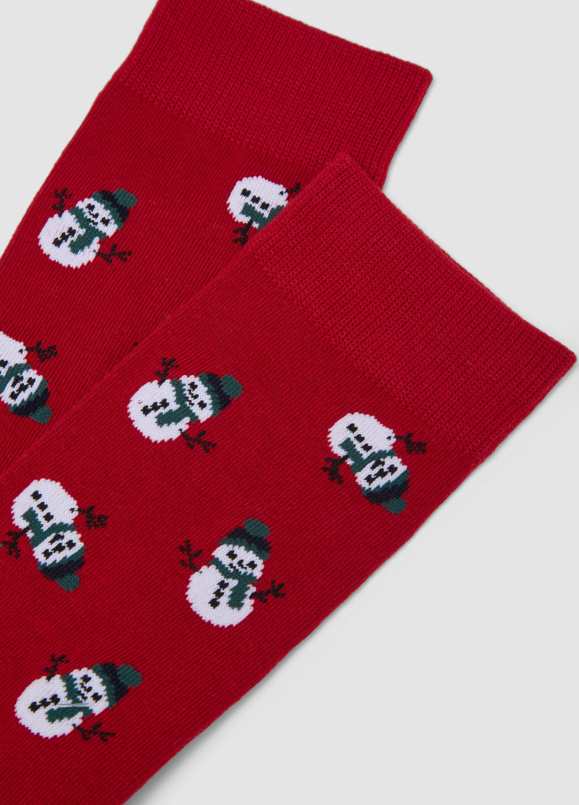 Red mid-calf stretch cotton socks with Christmas print