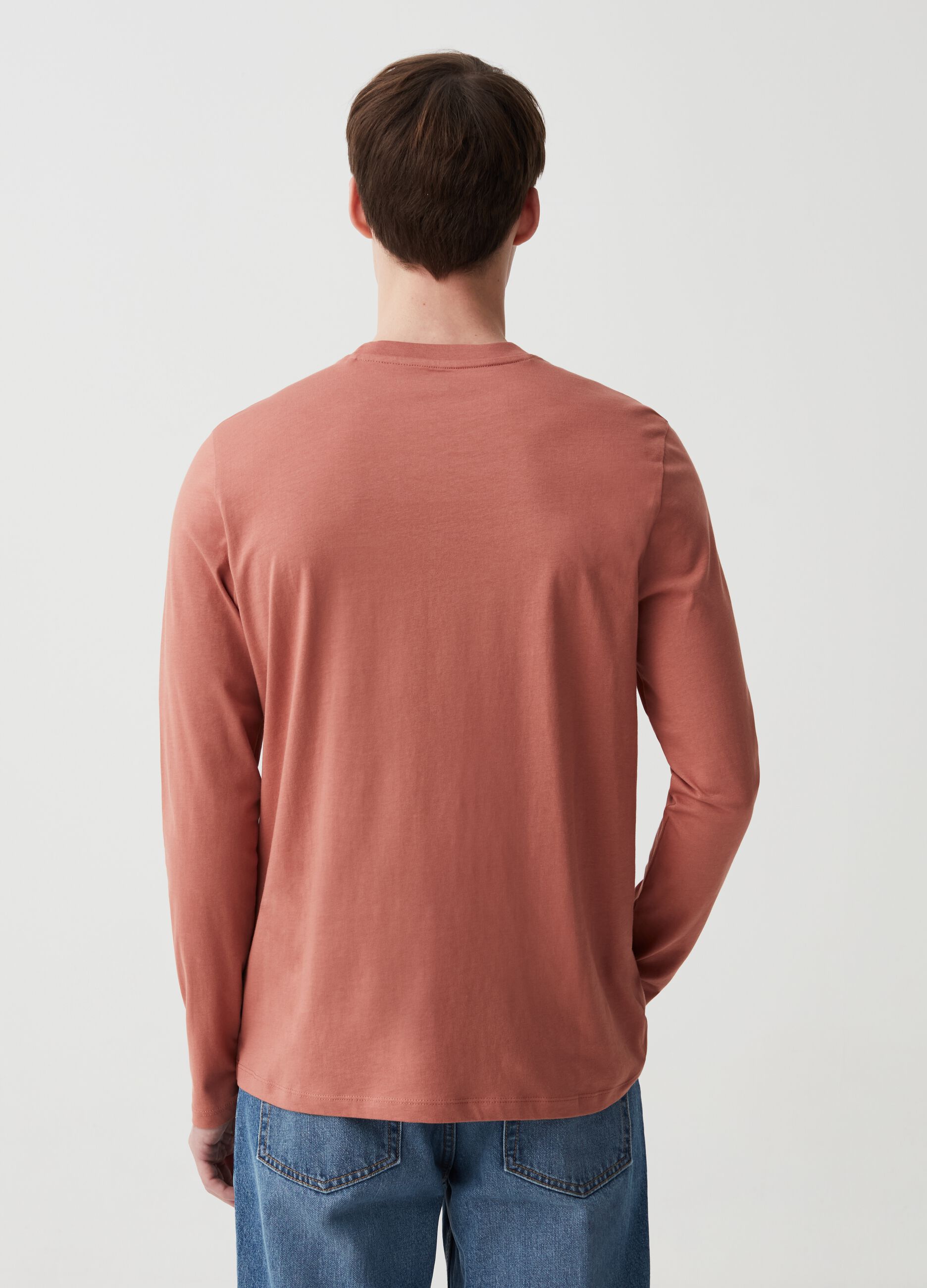 Camiseta cuello redondo de manga larga
