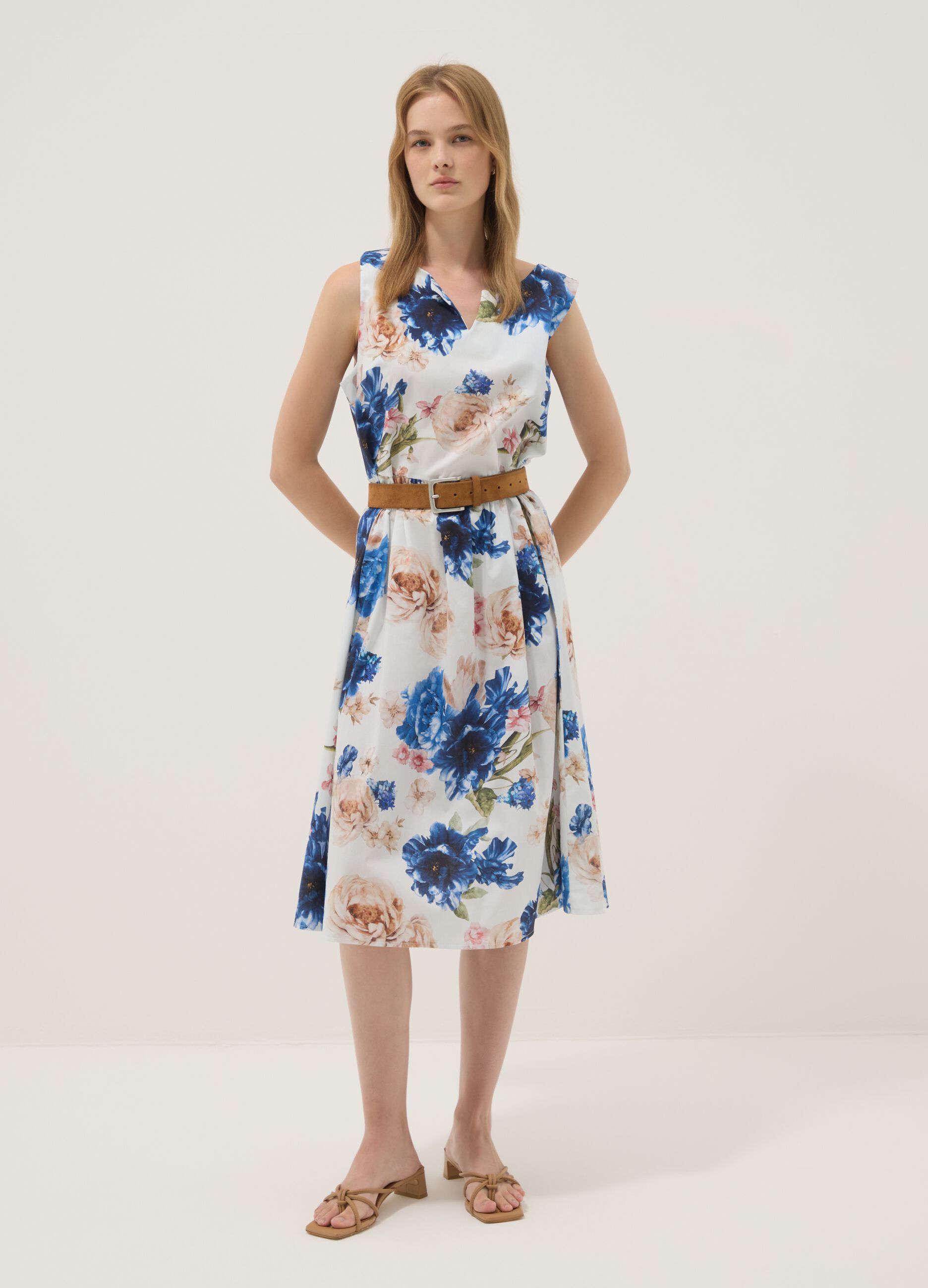 Robe midi blanche fleurie en coton stretch