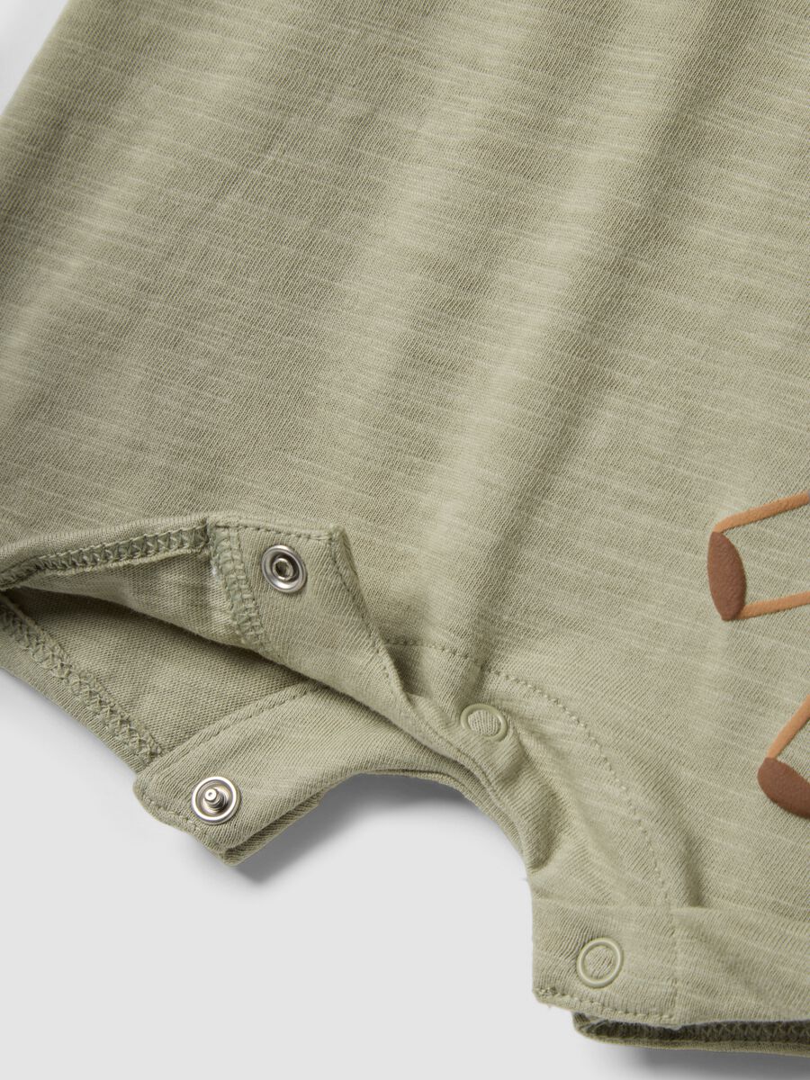 Green organic cotton baby romper with animal print_2