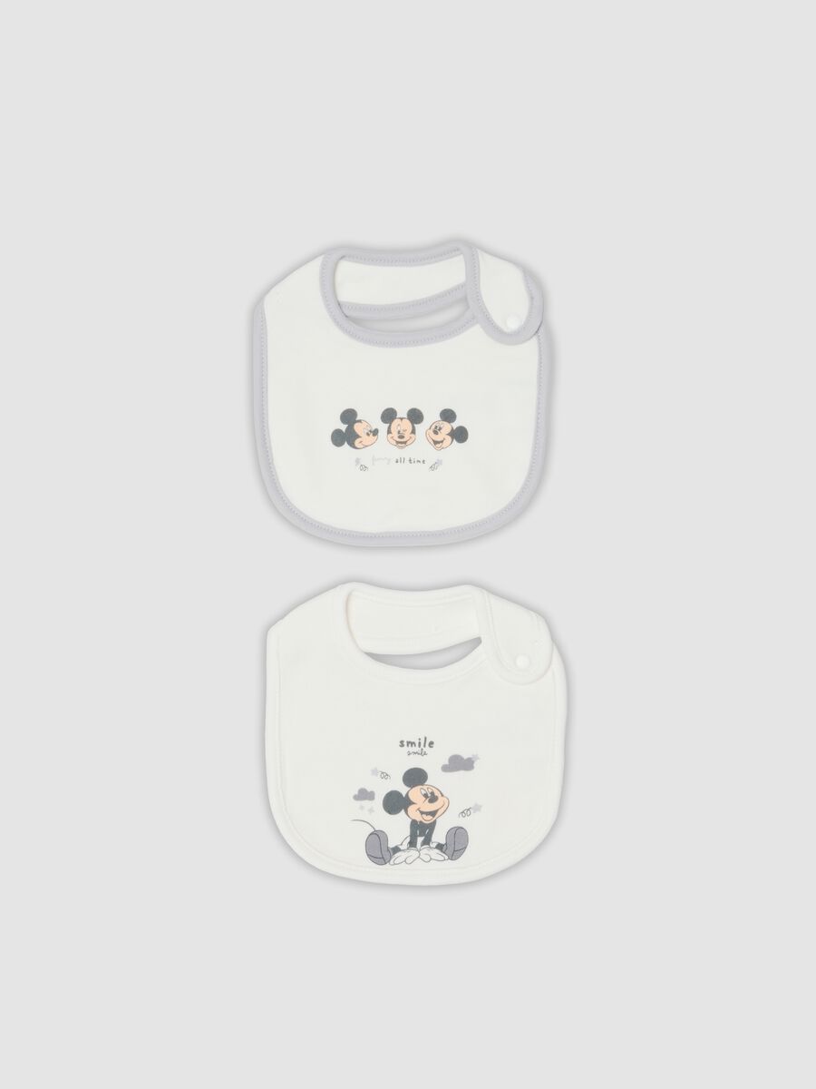 Pack de 2 baberos blancos de algod&oacute;n org&aacute;nico con estampado de Mickey_0