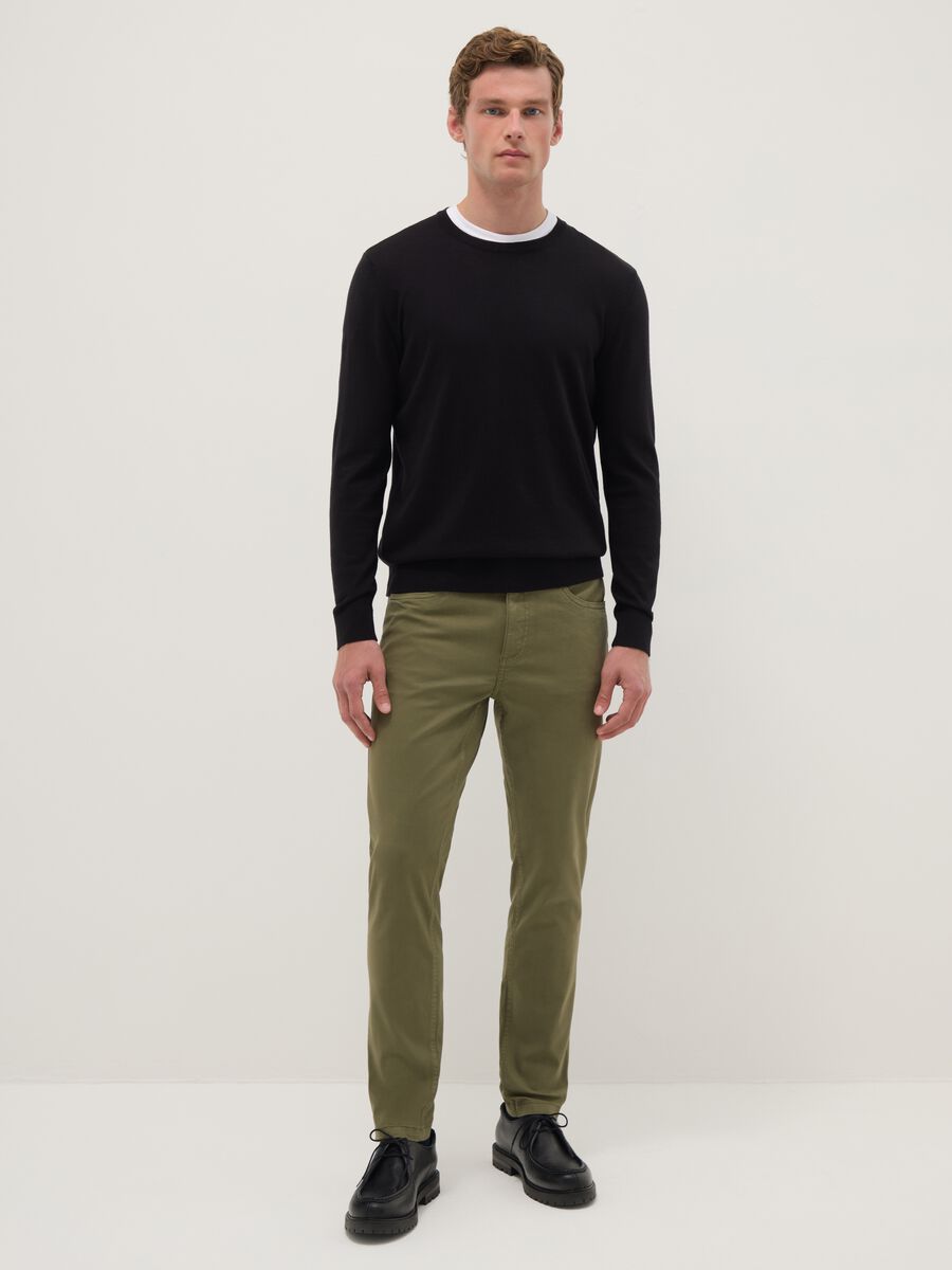 Green stretch cotton skinny fit trousers_0