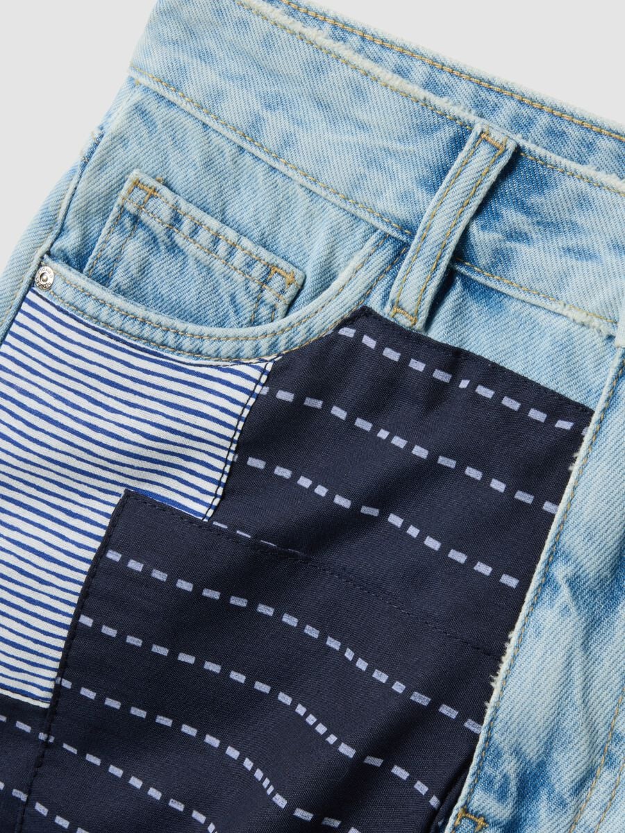 Short vaquero azul claro de puro algod&oacute;n con detalles patchwork_5